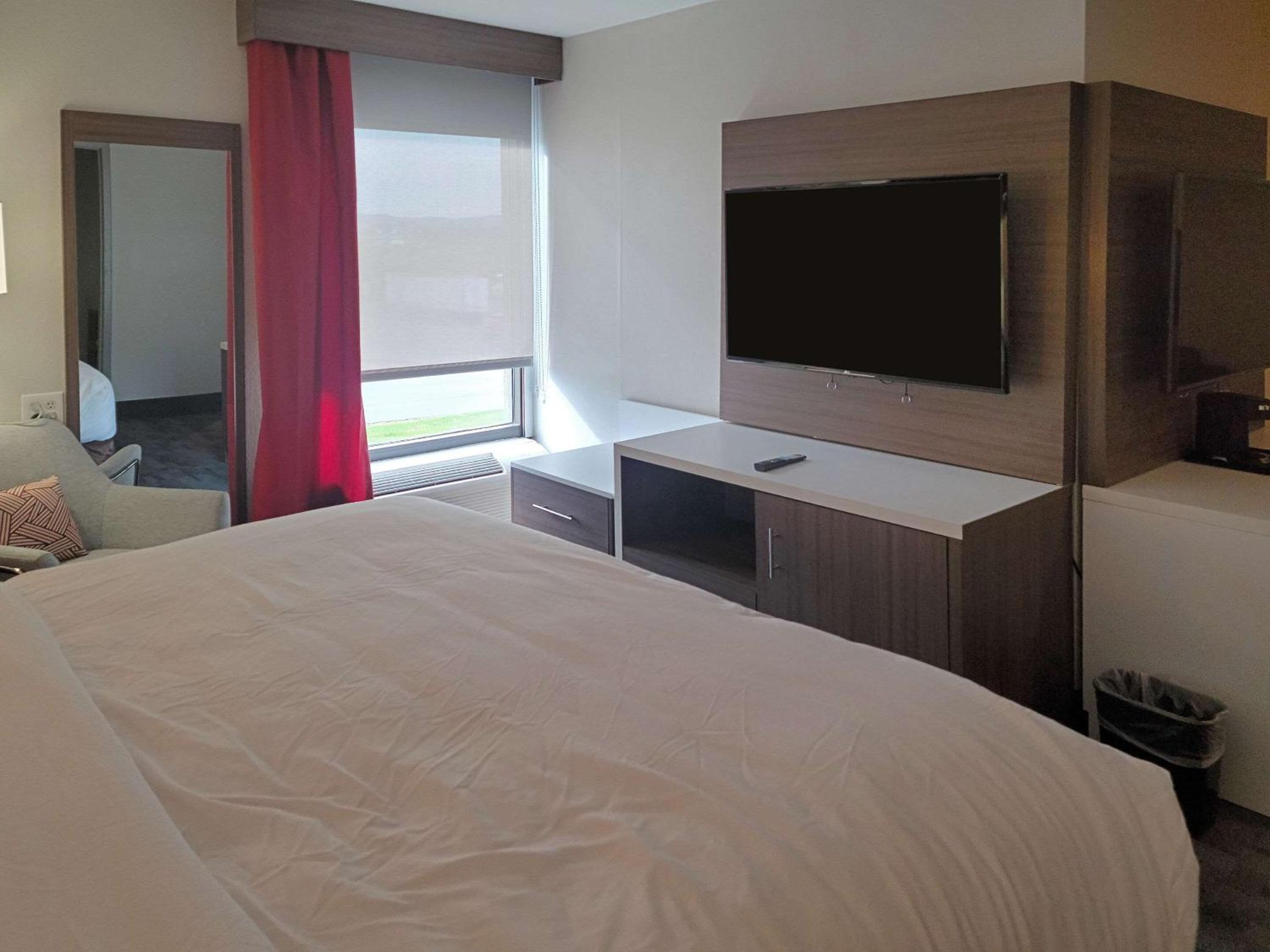 Comfort Inn & Suites Wyomissing-Reading