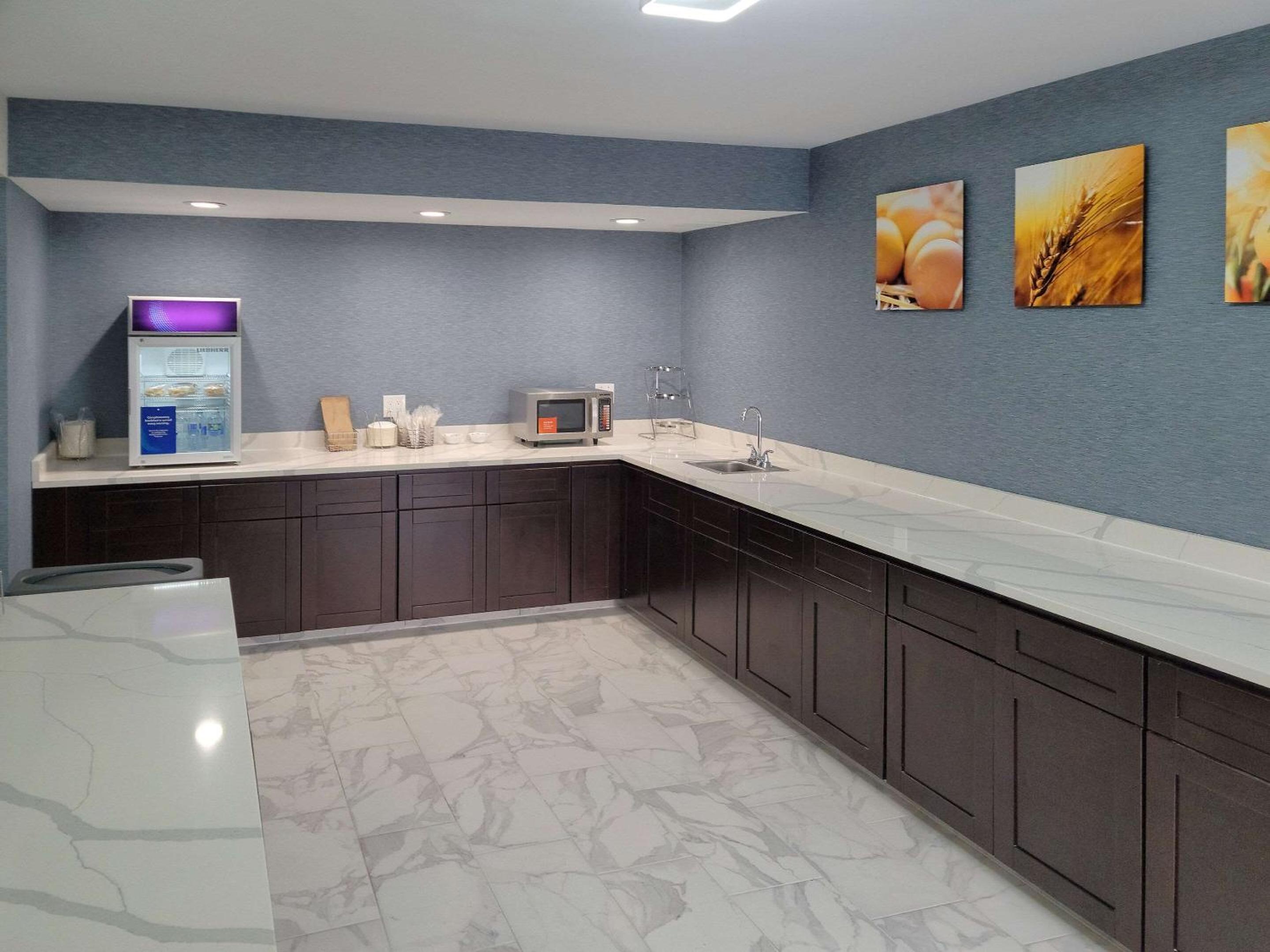 Comfort Inn & Suites Wyomissing-Reading