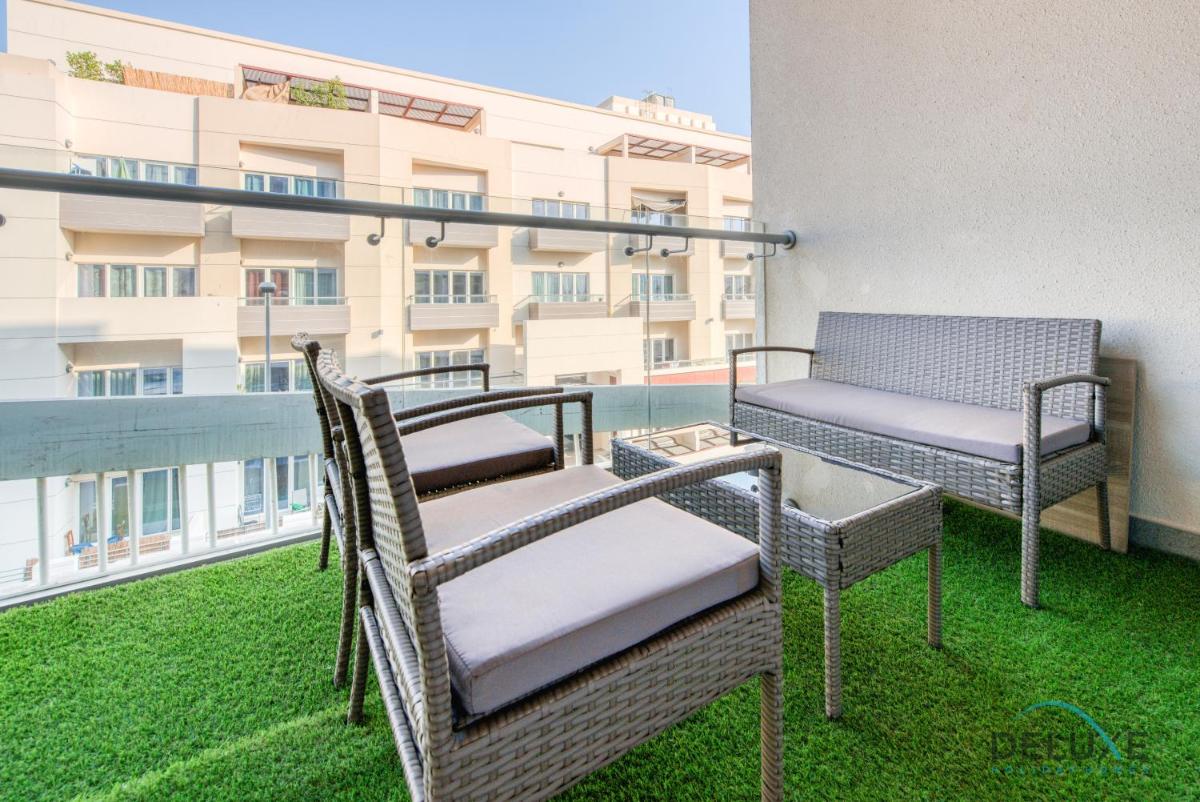 Artsy Studio at Shamal Waves JVC by Deluxe Holiday Homes