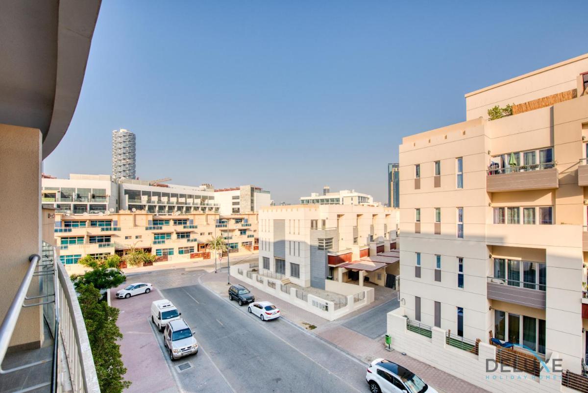 Artsy Studio at Shamal Waves JVC by Deluxe Holiday Homes