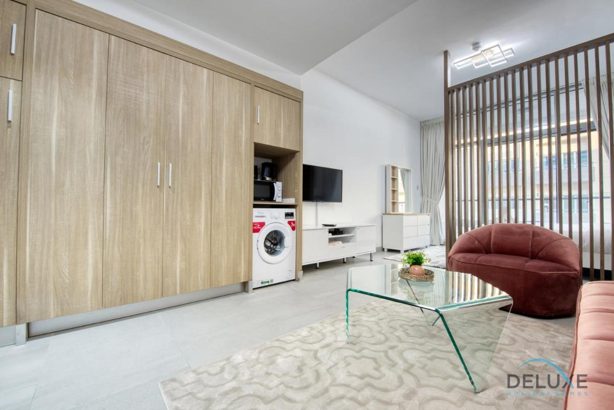 Artsy Studio at Shamal Waves JVC by Deluxe Holiday Homes