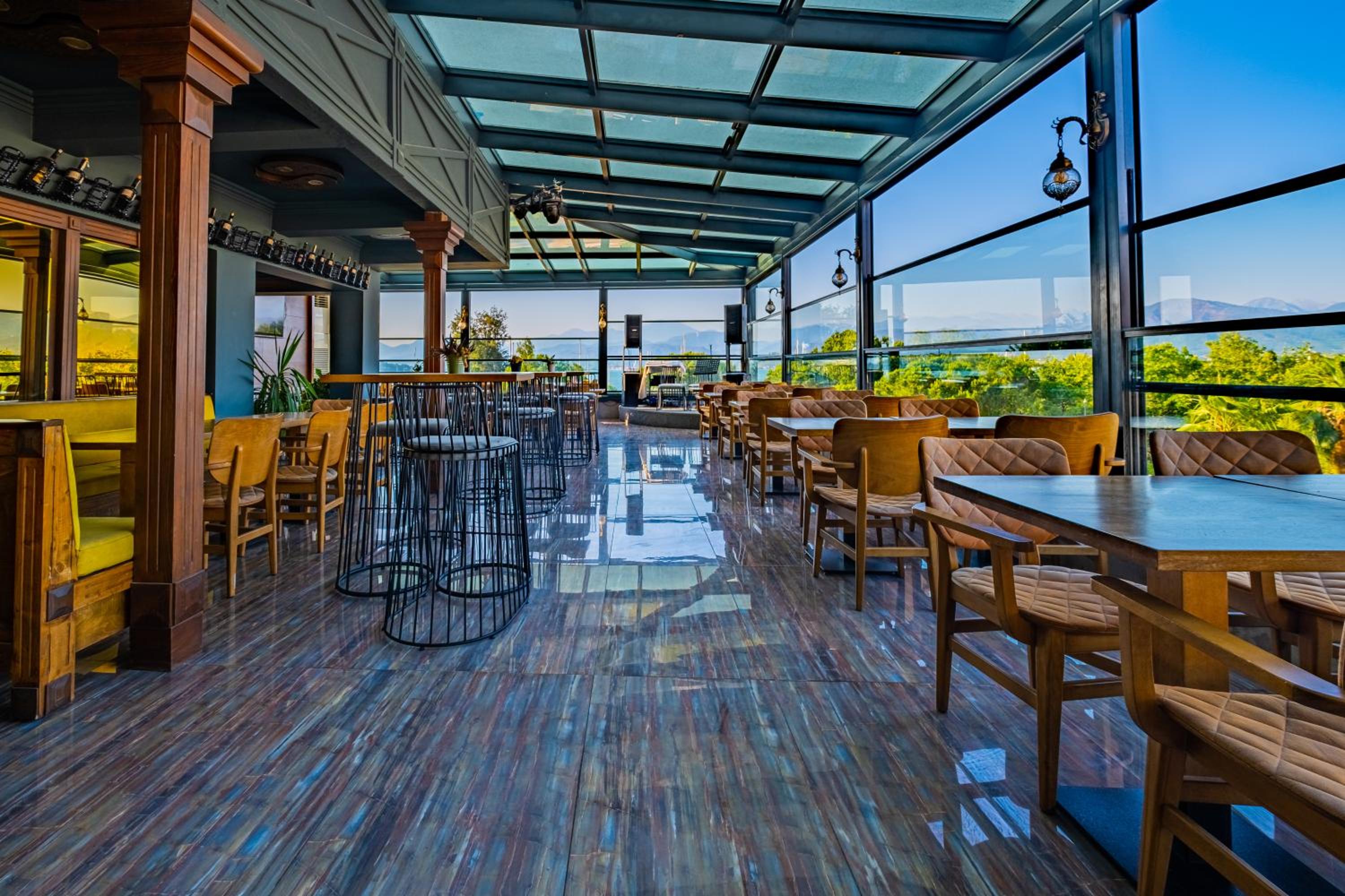 Reis Royal Otel - Image 11