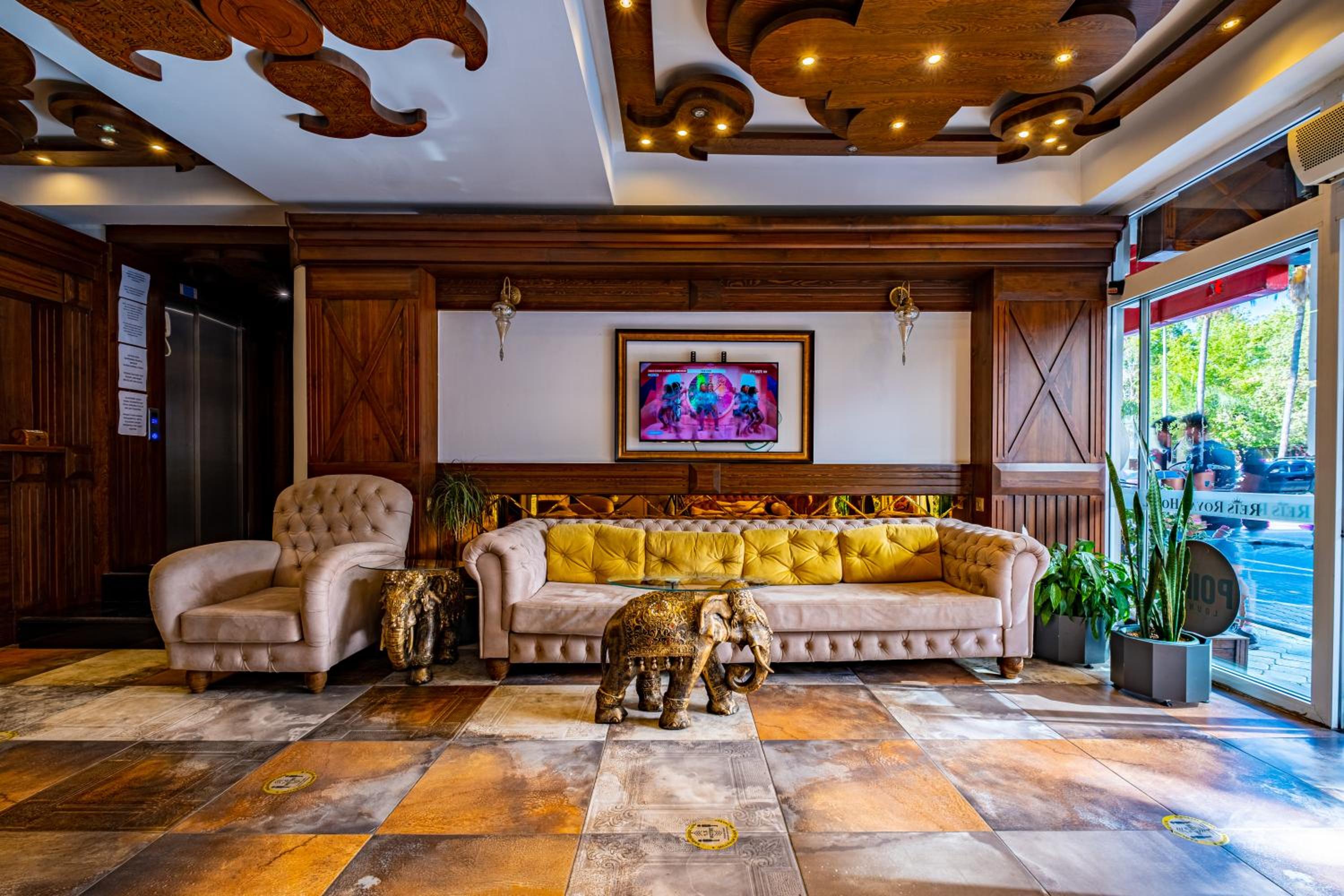 Reis Royal Otel - Image 9