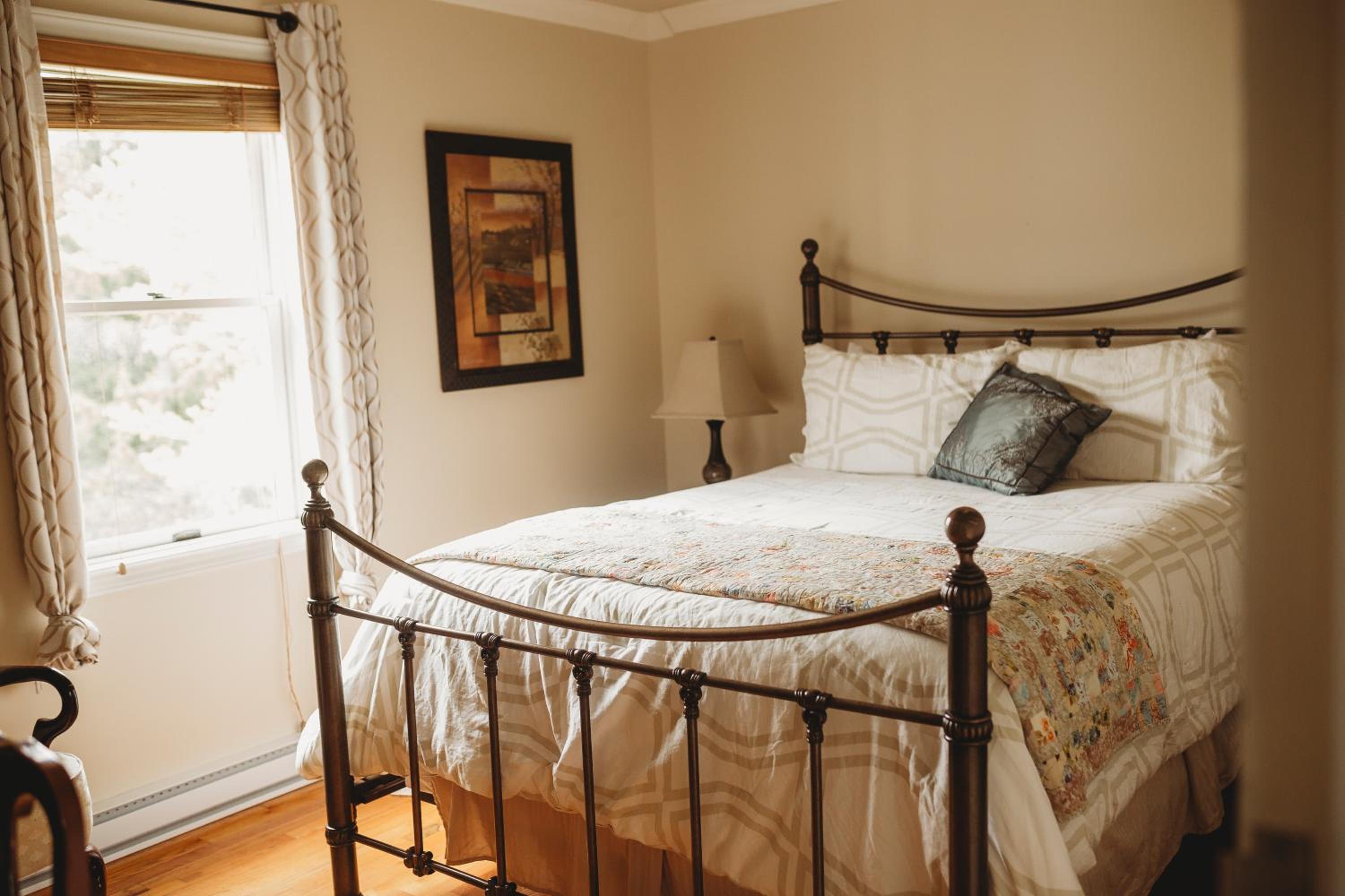 Carriage House Inn Four and a Half Stars