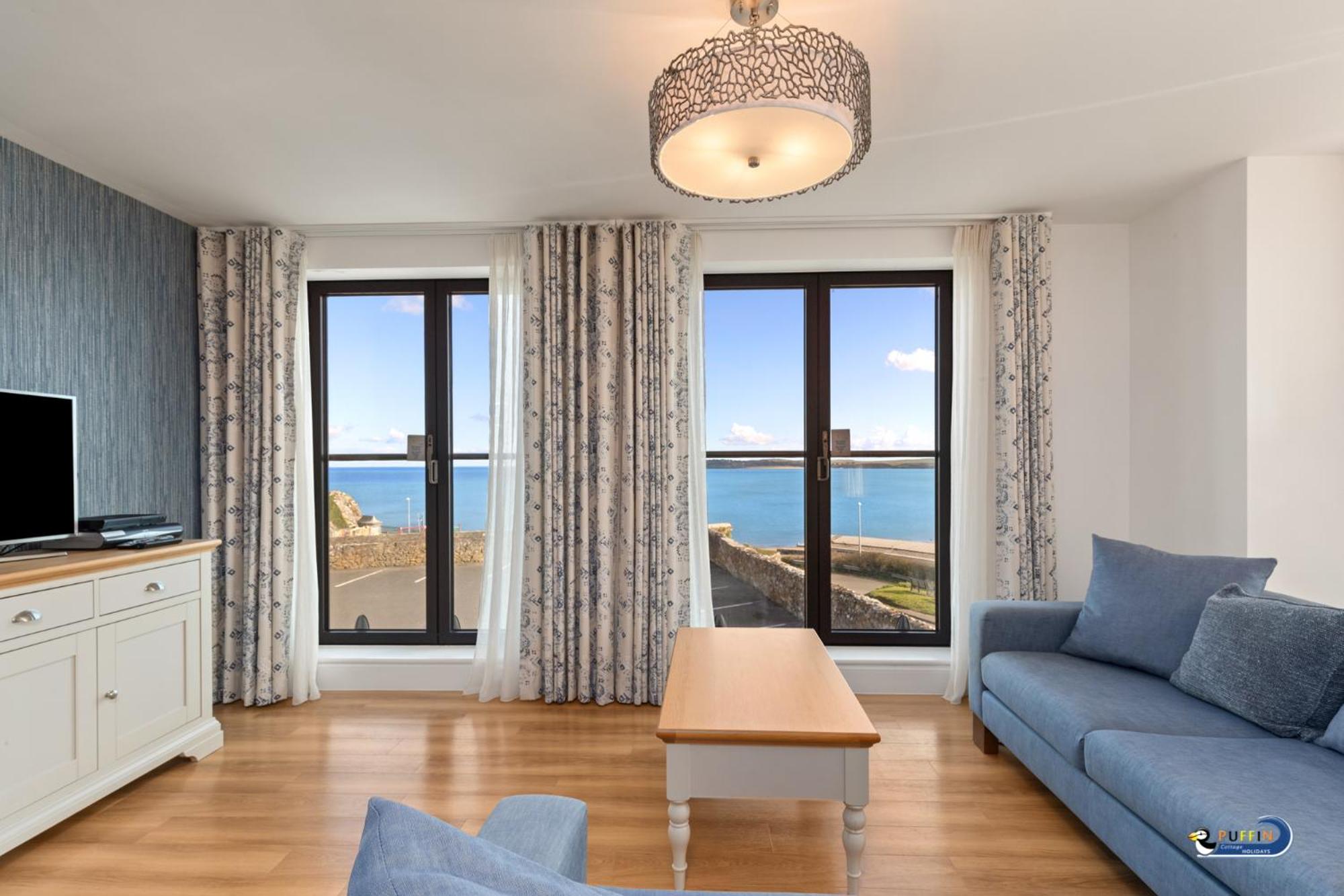 Apartment 8 Waterstone House - Luxury Apartment, Sea Views, Pet Friendly view 3