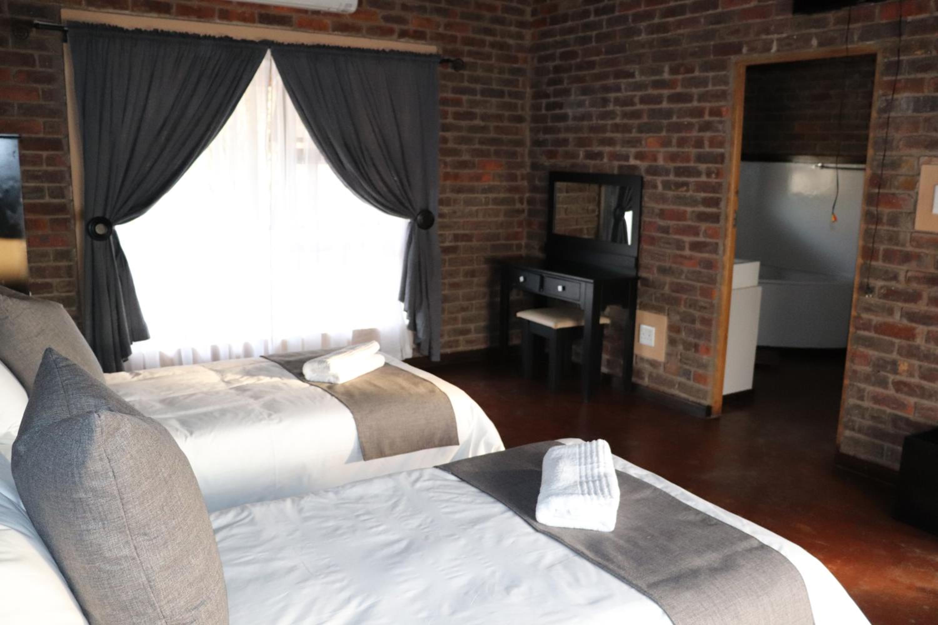 Sundowners Game Lodge