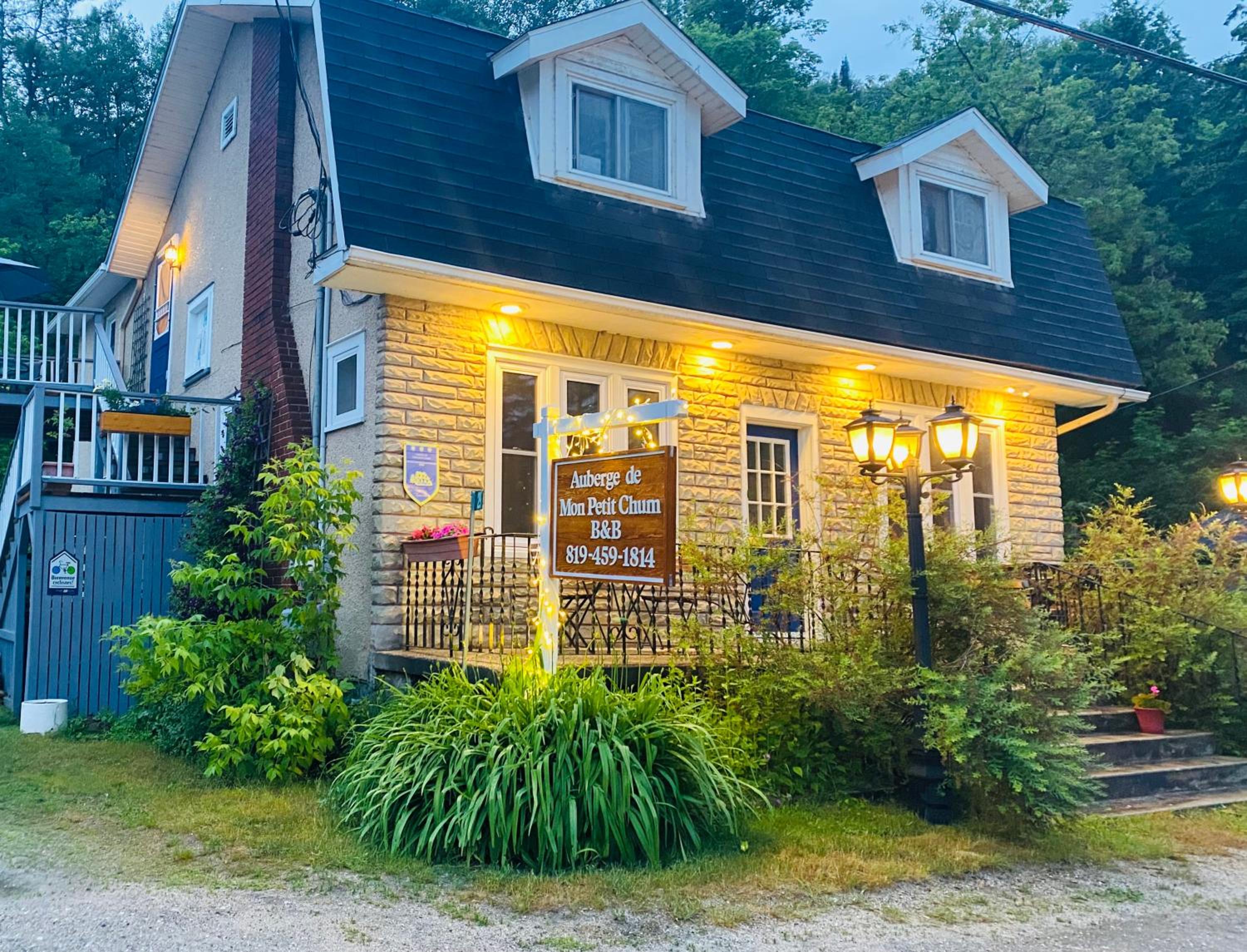 Auberge De Mon Petit Chum B&B