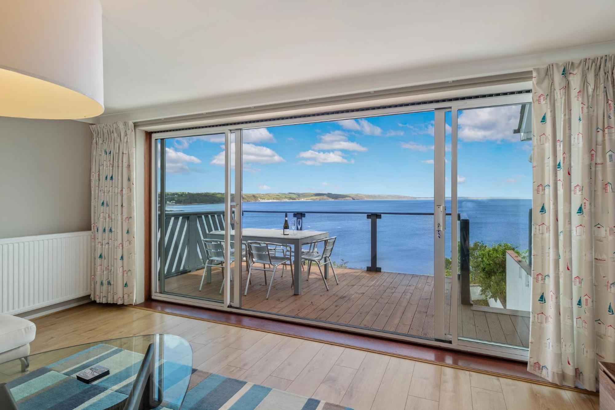 Cystanog Fach - Spectacular Sea Views, Balcony and Terrace, Parking view 3