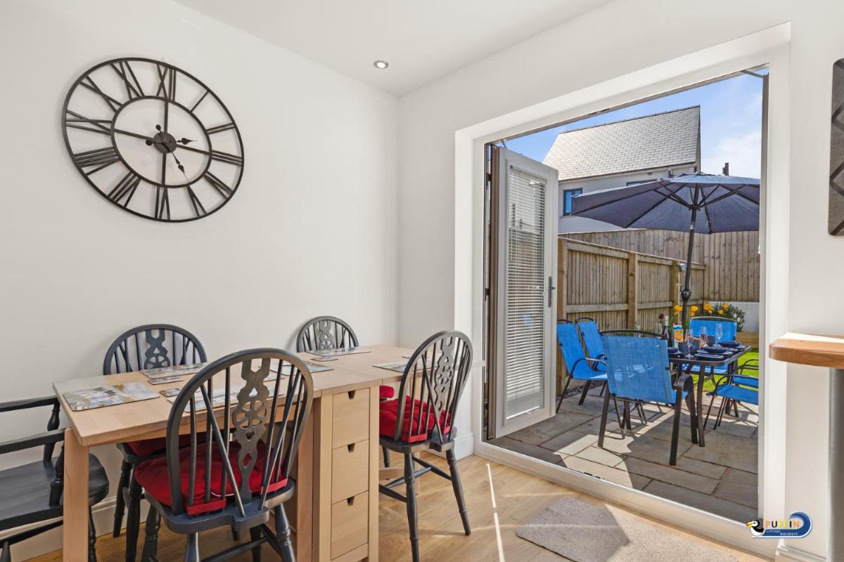 Park Gardens - Lovely Cottage, Parking, Central Location view 2