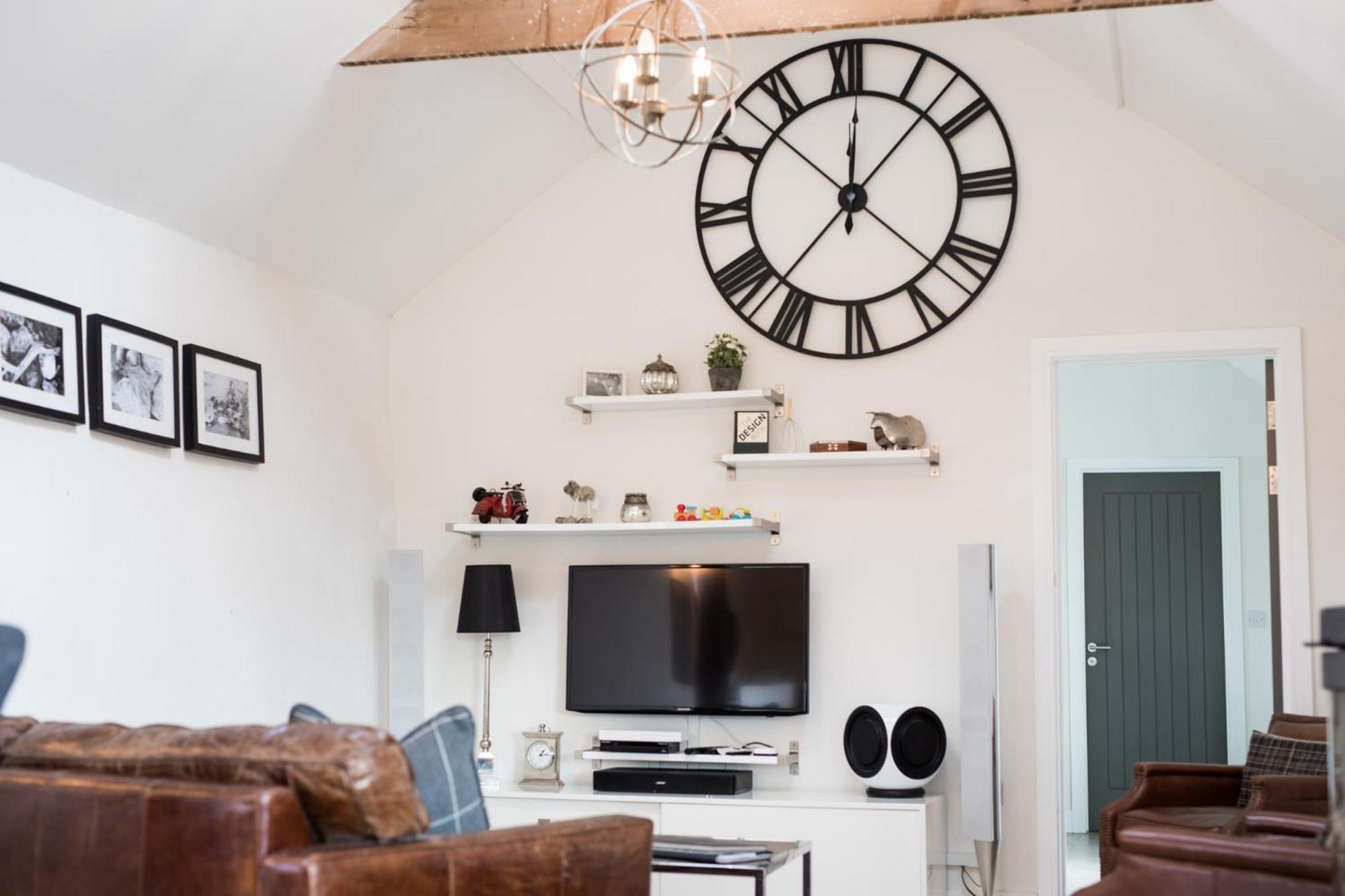 The Blacksmiths - Luxury Cottage, Countryside Views, Pet Friendly view 4