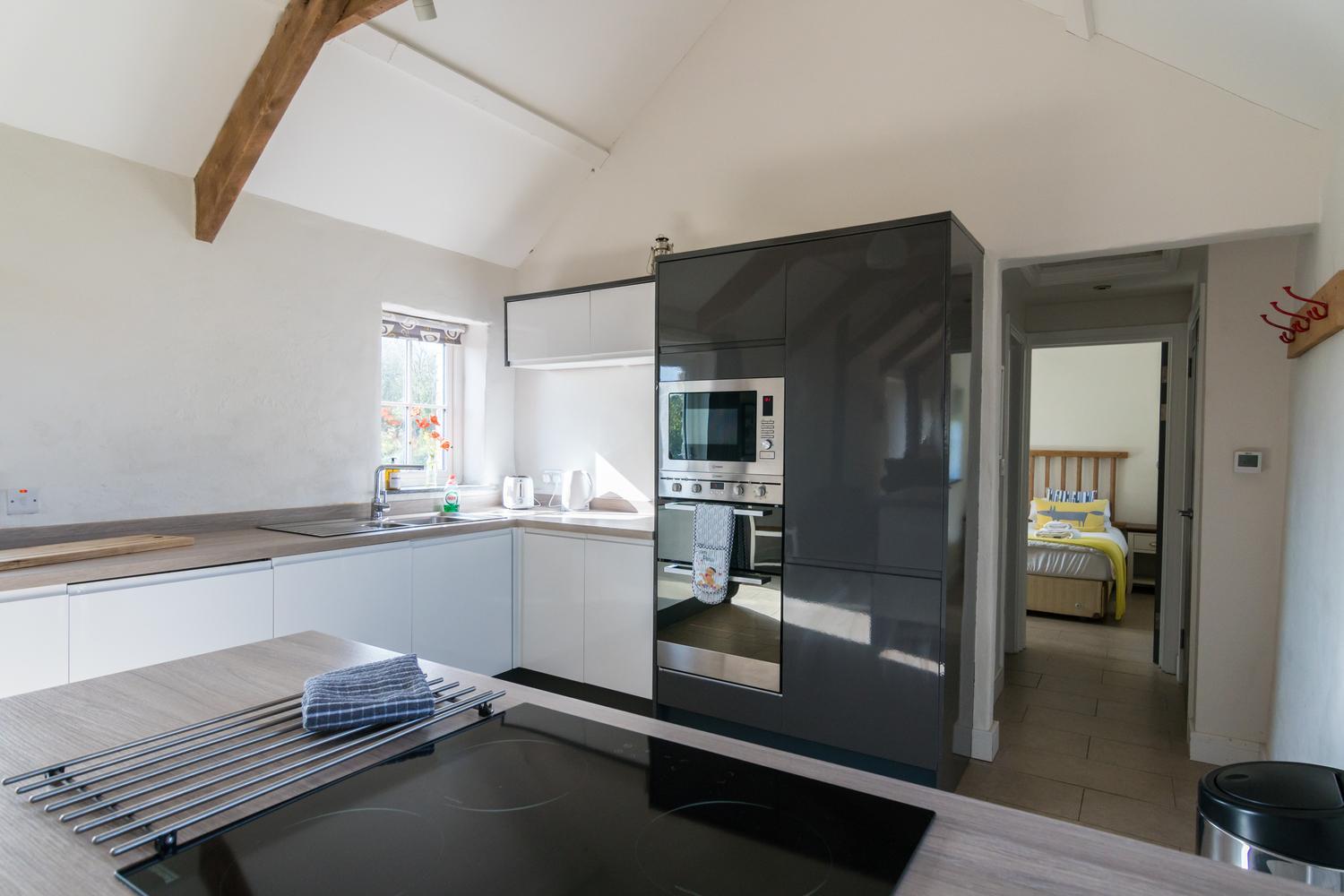 The Dairy - Luxury Cottage, Hot Tub and Summer House, Countryside Views, Pet Friendly view 3