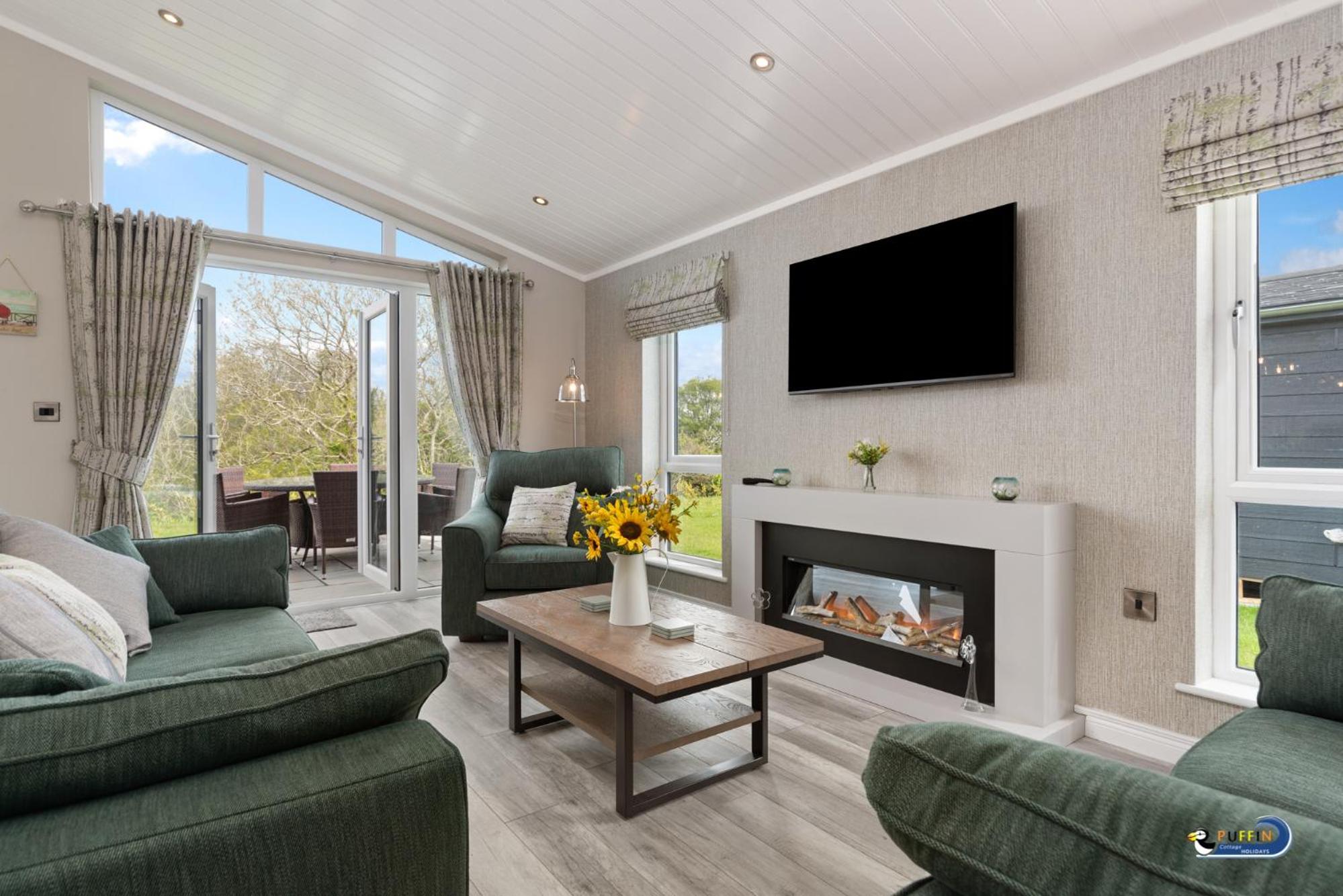 Trevelyn Lodge - Luxury Lodge, Hot Tub, Close to Beach view 4