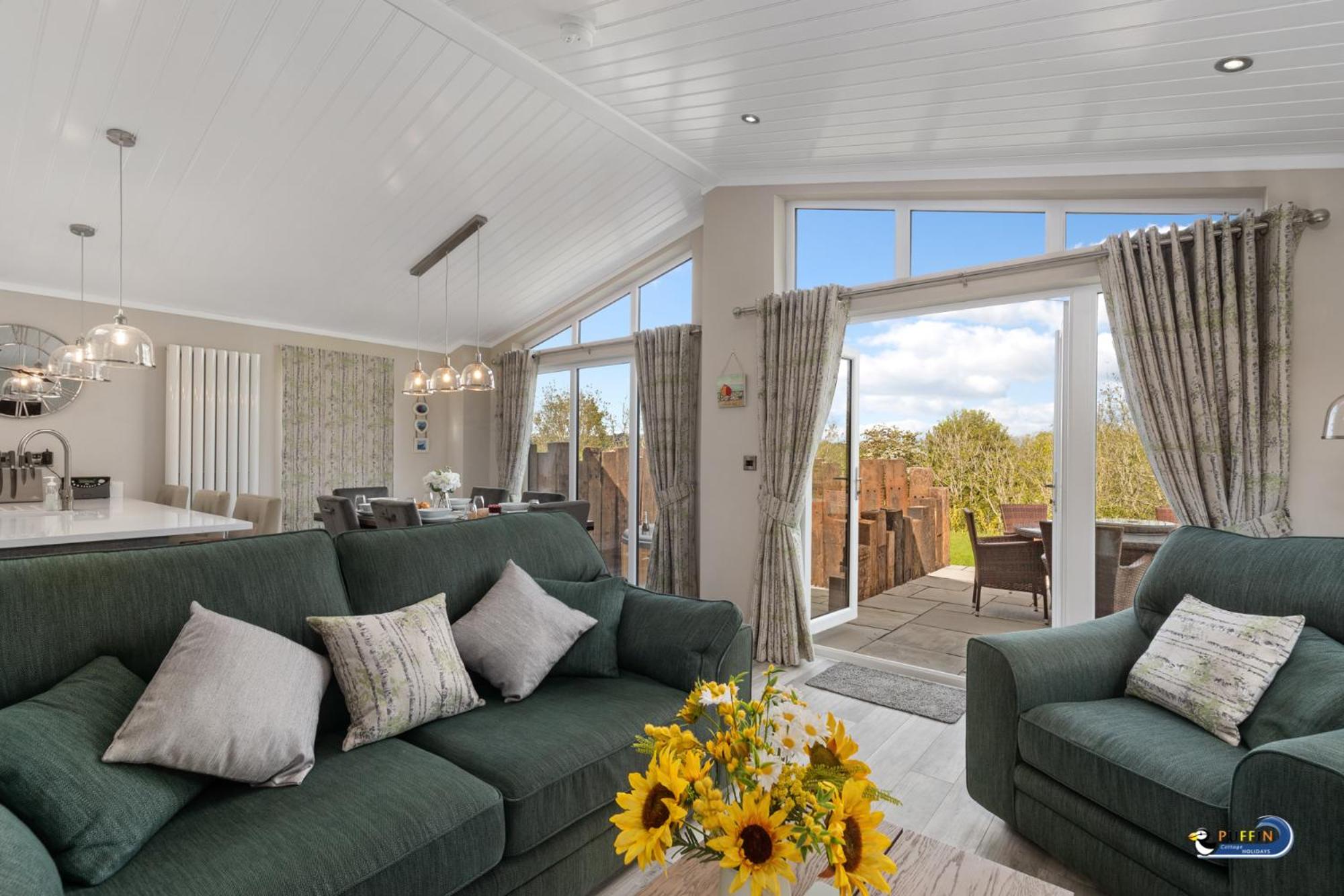 Trevelyn Lodge - Luxury Lodge, Hot Tub, Close to Beach view 5