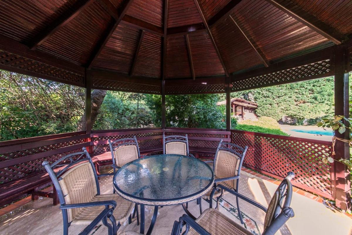 outdoor BBQ area