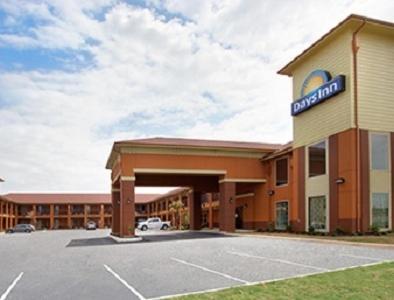 Days Inn by Wyndham Dilley