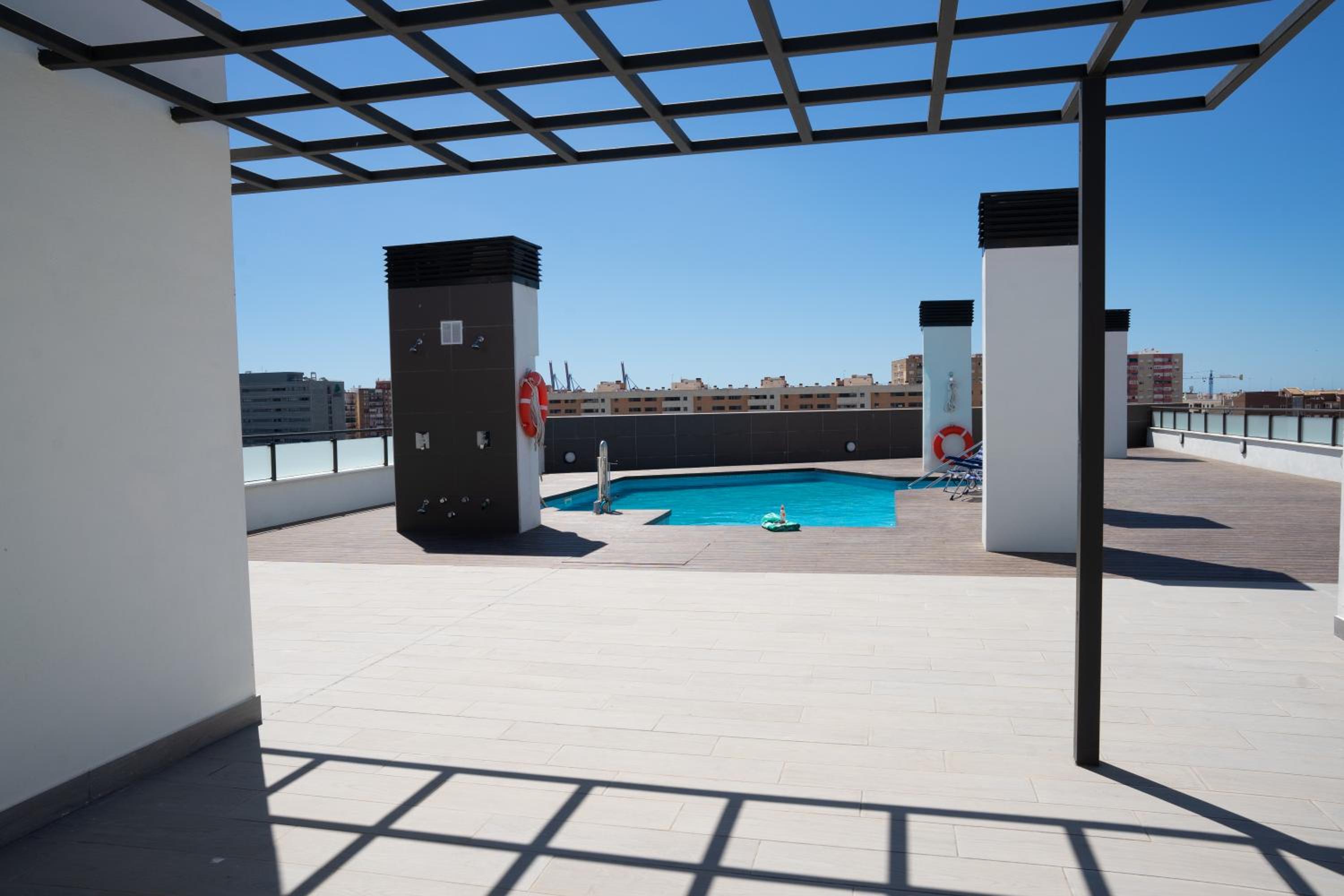 Central Premium Pool Terrace new