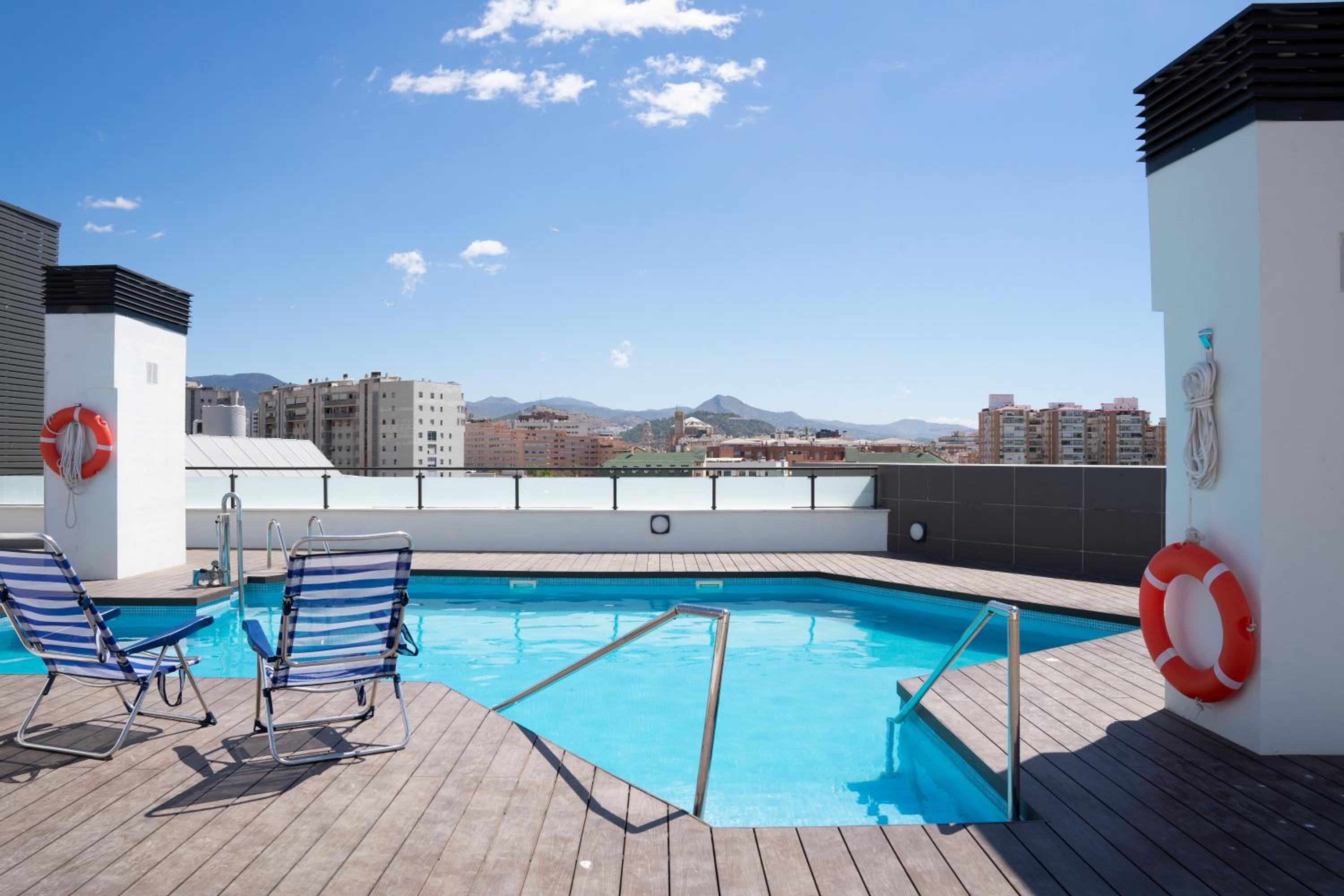 Central Premium Pool Terrace new
