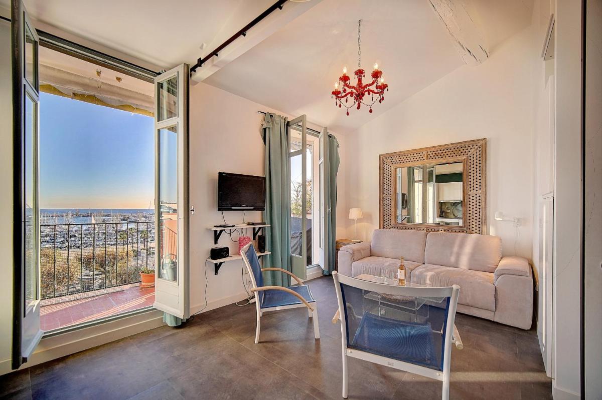 EXCEPTIONNEL 3 PIECES AVEC TERRASSE VUE SUR VIEUX PORT CENTRE VILLE l! A2B195 photo 3