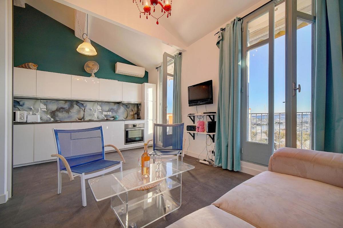 EXCEPTIONNEL 3 PIECES AVEC TERRASSE VUE SUR VIEUX PORT CENTRE VILLE l! A2B195 photo 4