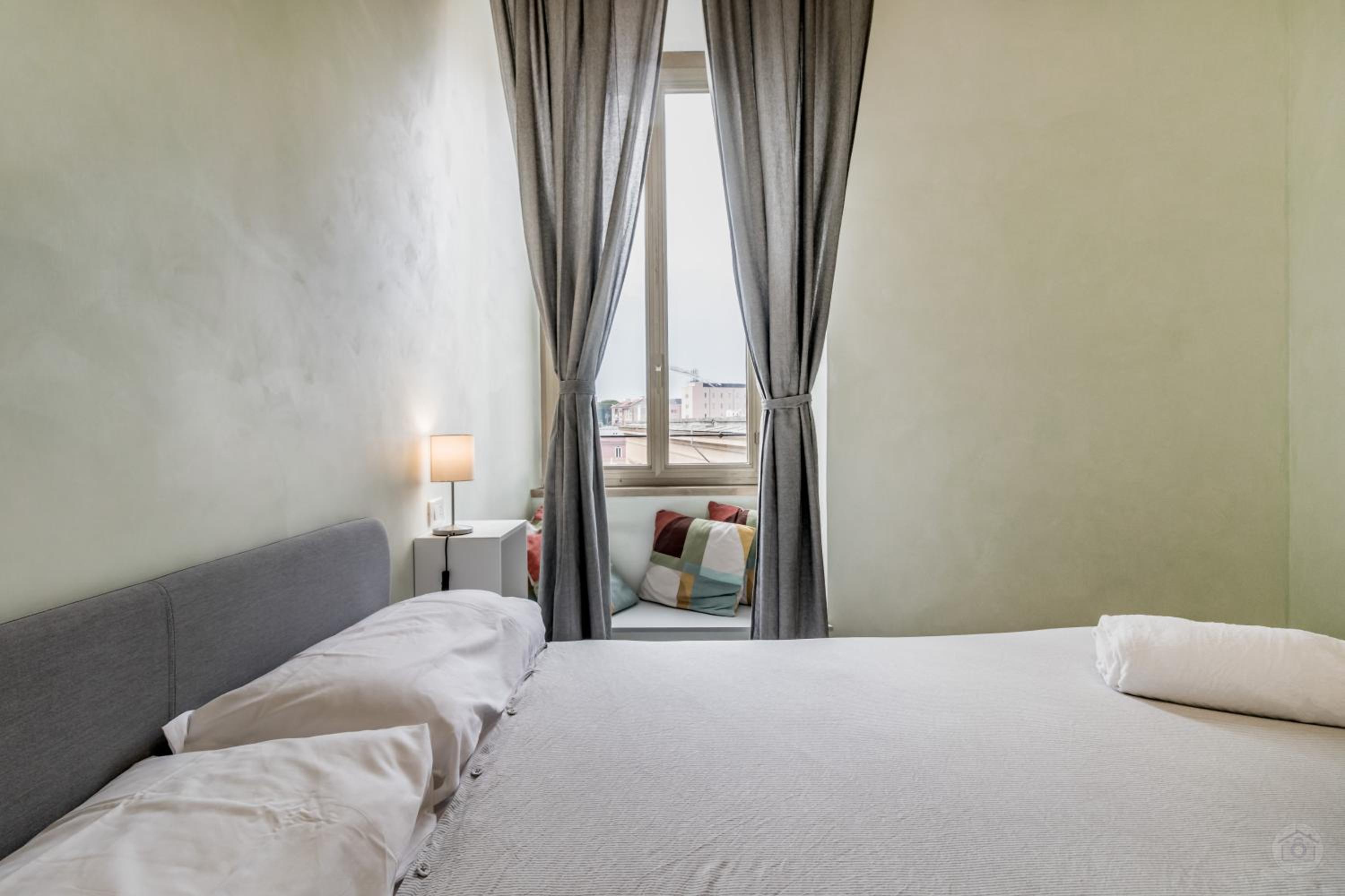 Roma House Piramide