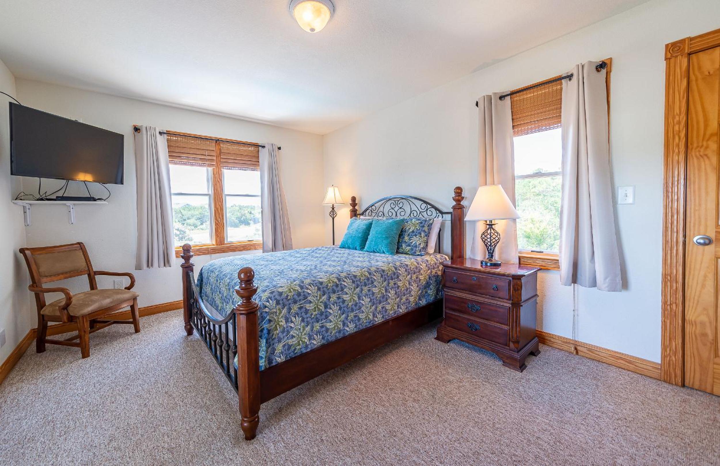 Puppy Love - Corolla, Villages at Ocean Hill, Pool, Hot Tub, Nearby Amenities, Lighthouse, Pets OK
