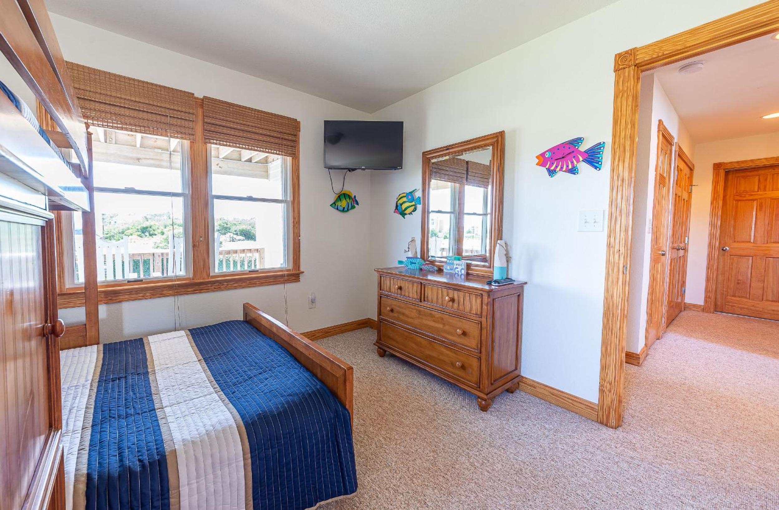 Puppy Love - Corolla, Villages at Ocean Hill, Pool, Hot Tub, Nearby Amenities, Lighthouse, Pets OK