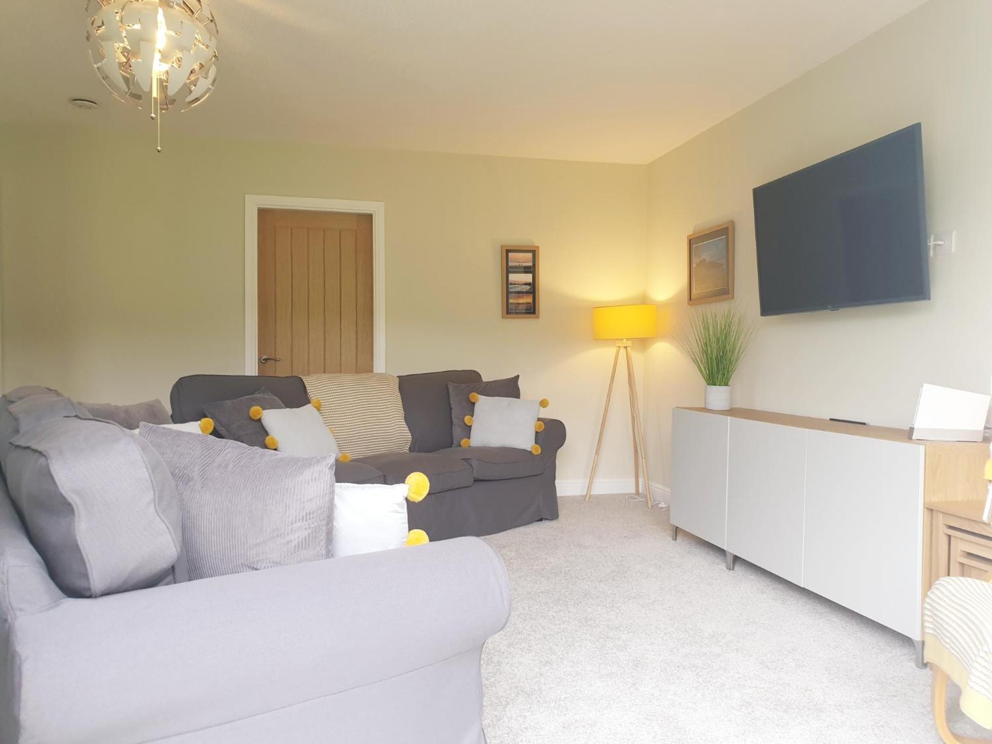 7 Isallt Lodges- Close to beach- Garden-Pet friendly