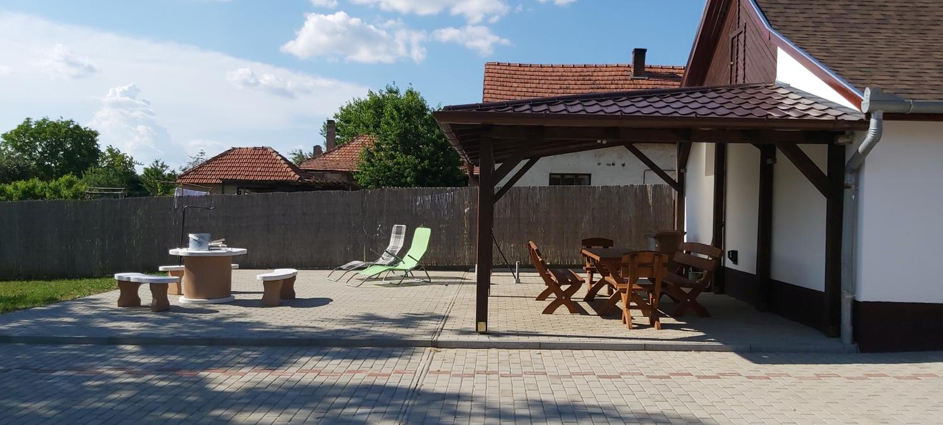 Feszty-fészek Vendégház view 5