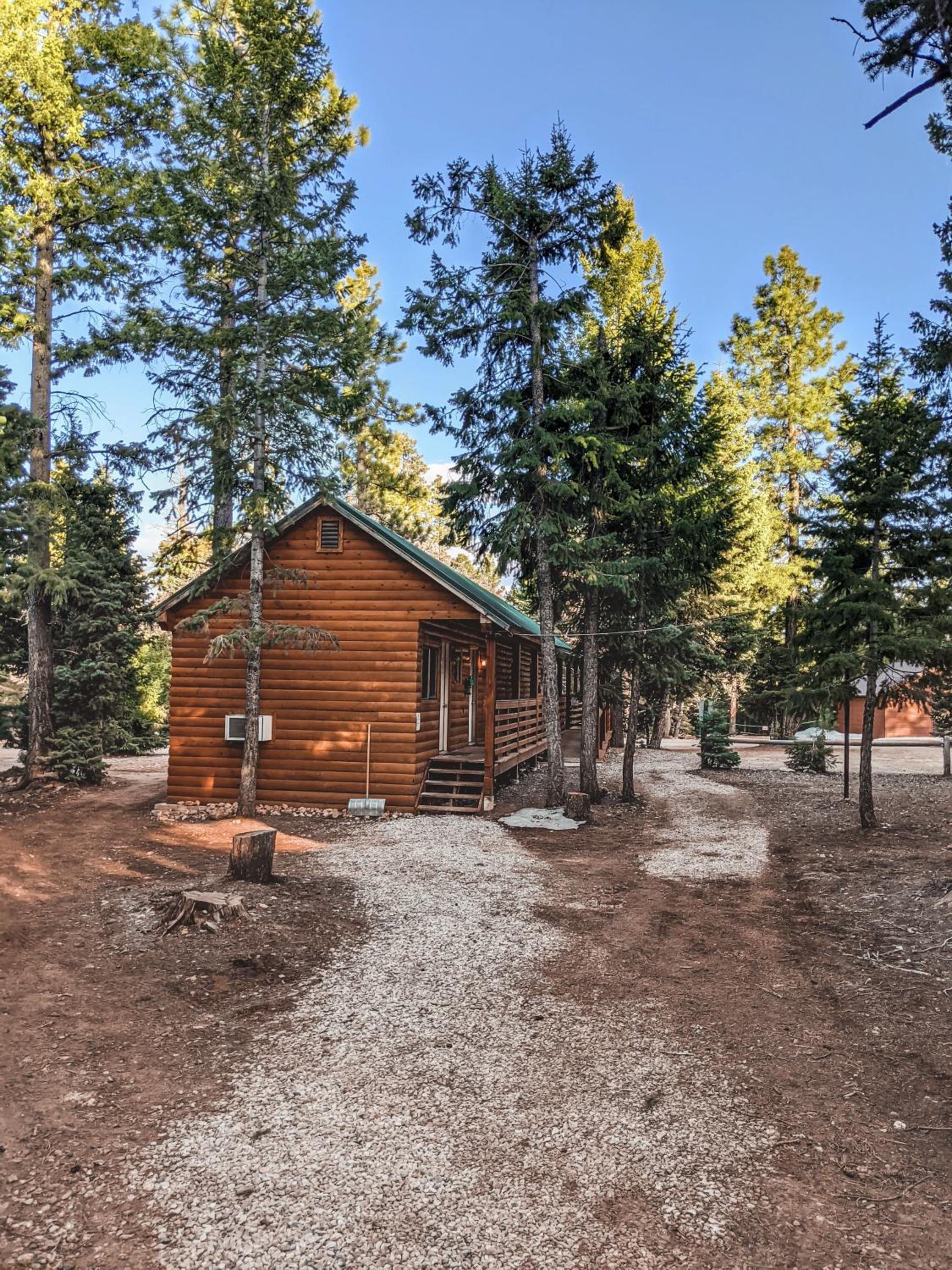 Pinewoods Resort and RV Park
