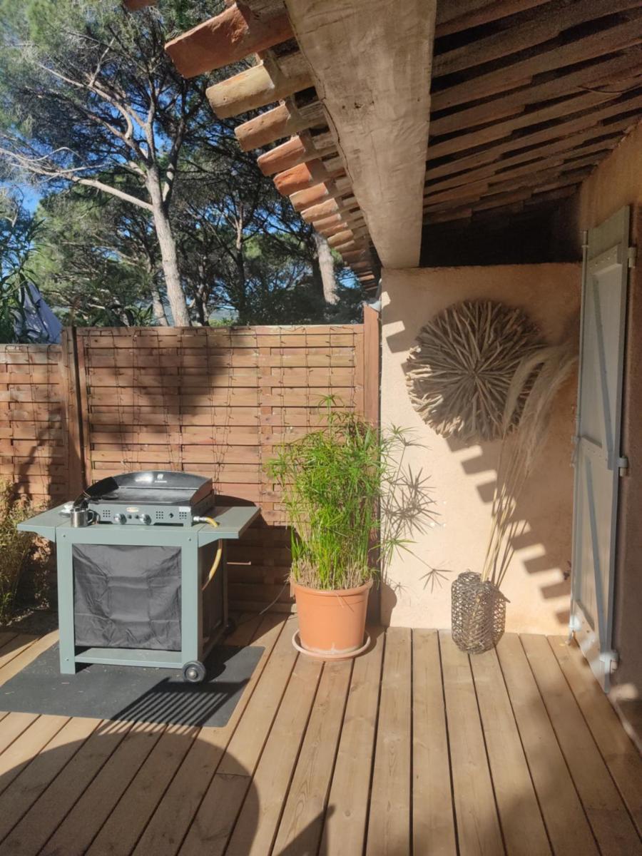 Joli mazet clim vue St Tropez view 2