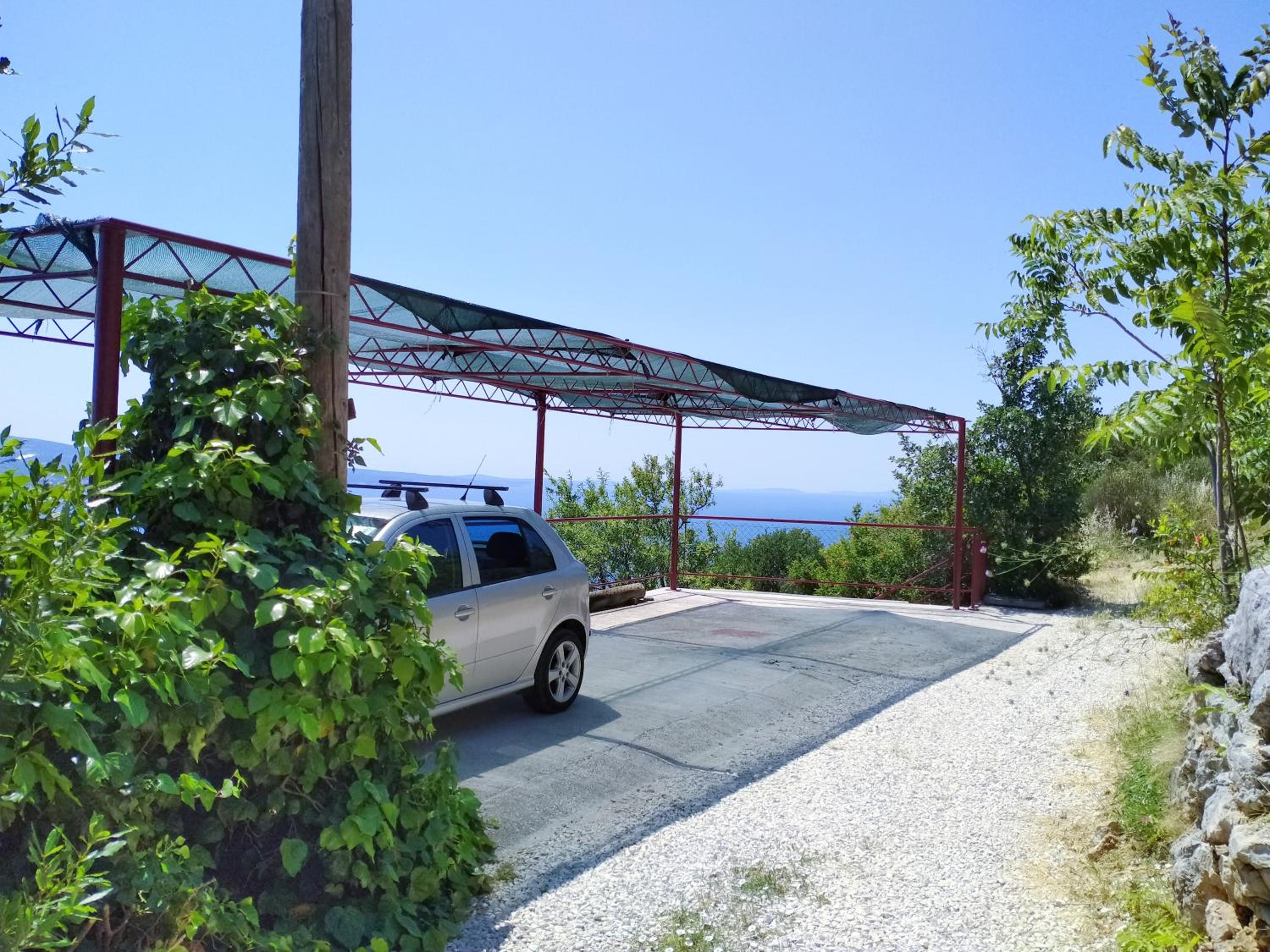 Cheerful two bedroom cottage with panoramic view in Celina view 5