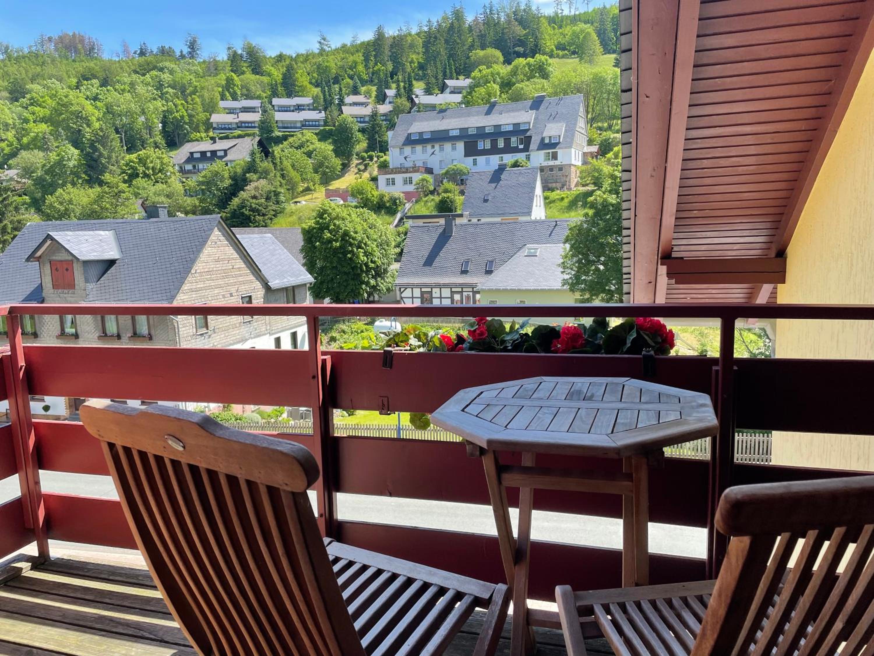 SonnenTraum Willingen - 95qm, 3 Schlafzimmer, 3 Bäder, Balkon & Bergblick view 3