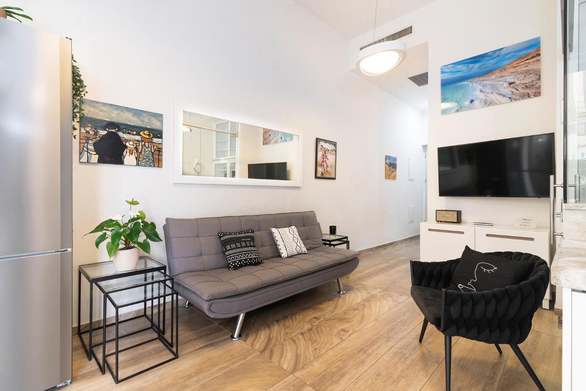 Allenby 36 Bauhaus Residence 5 Stars view 2