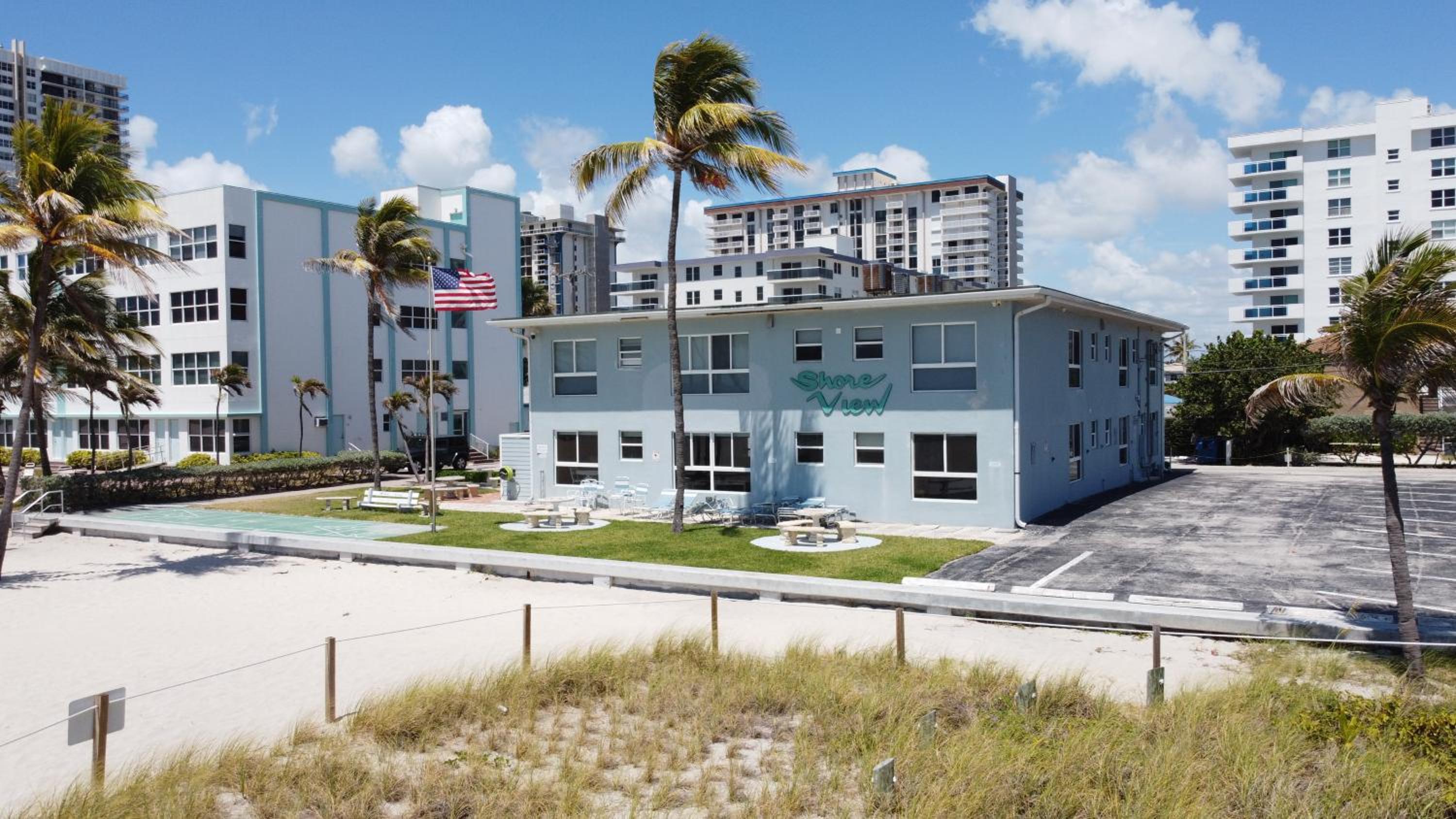 Hotel Shore View Hotel - Image 1