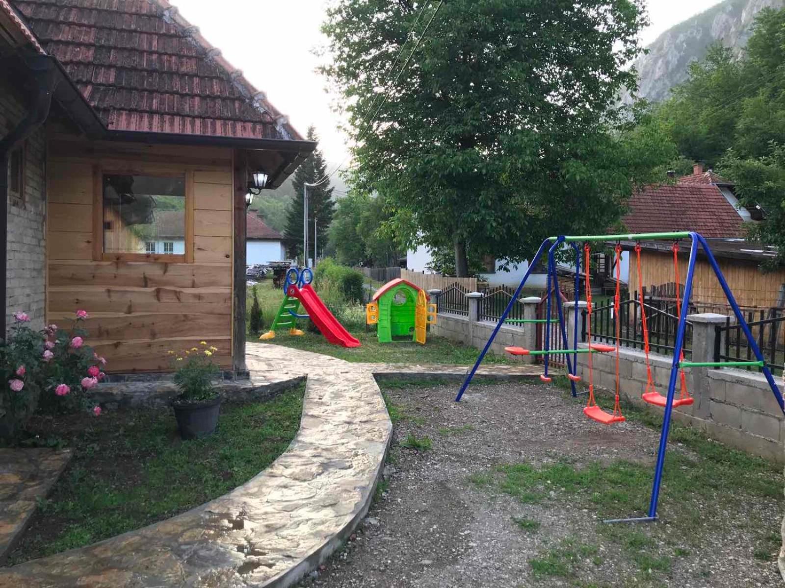 Photo 9