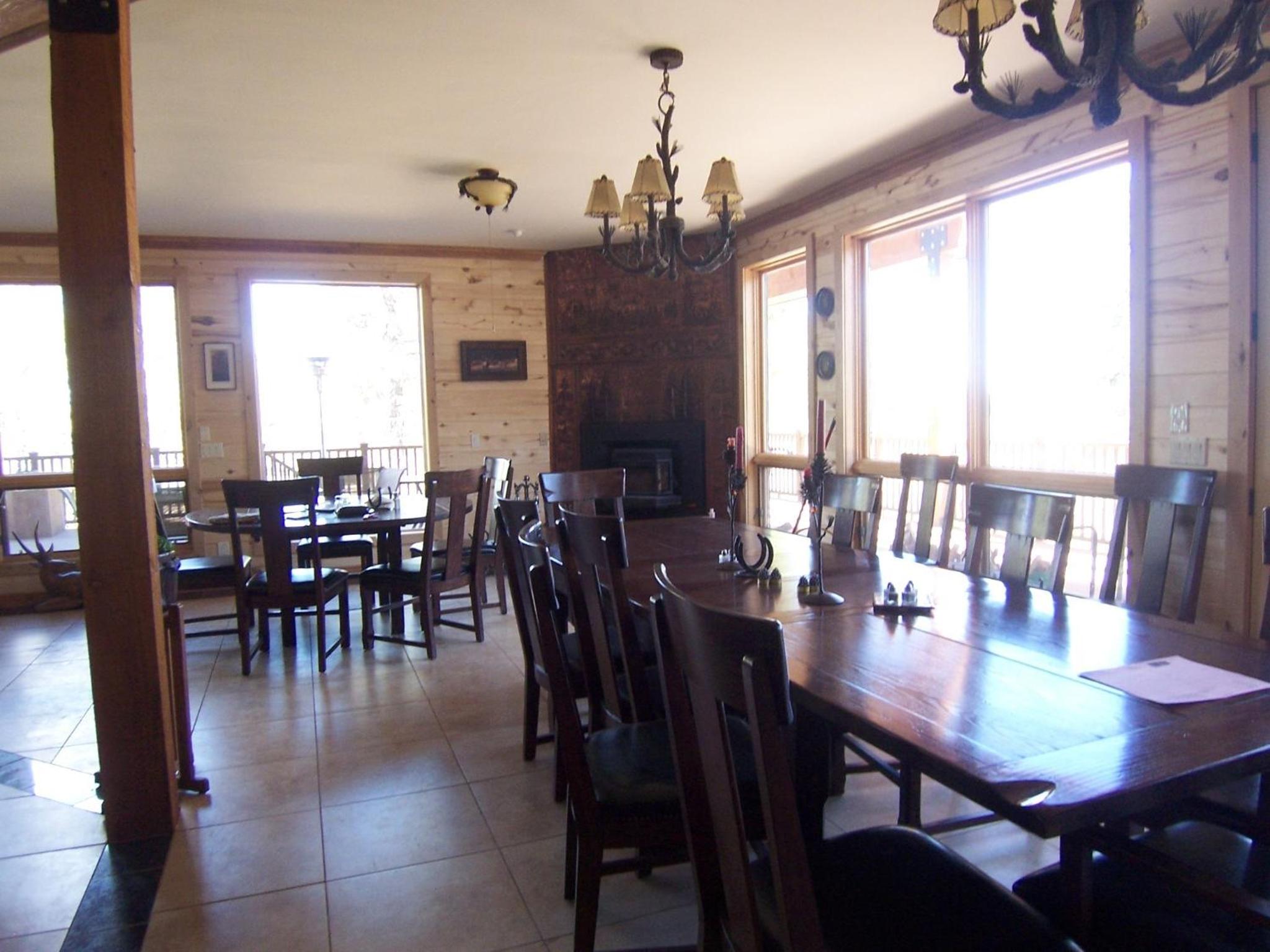 Elktrace Bed and Breakfast