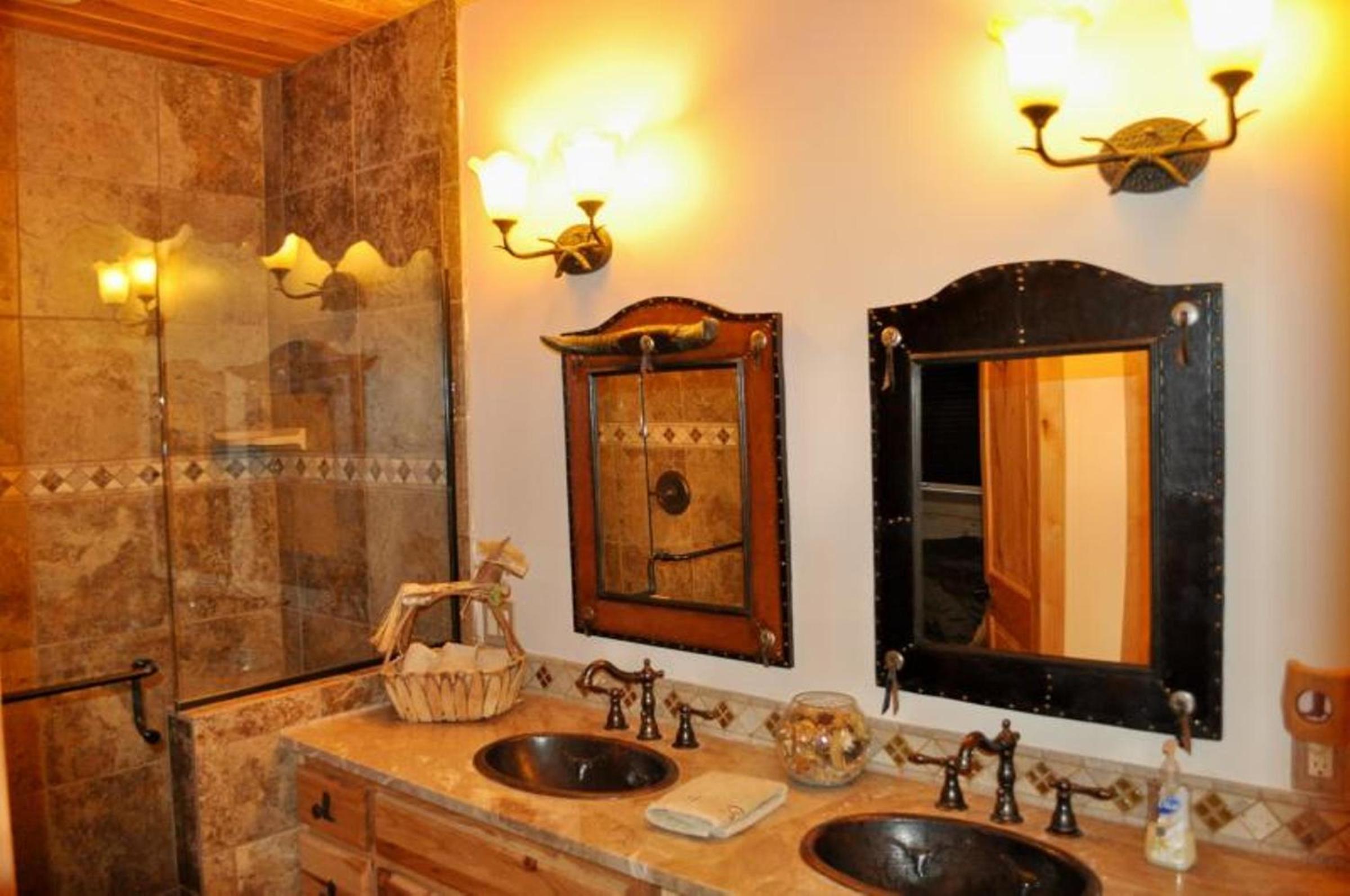 Elktrace Bed and Breakfast