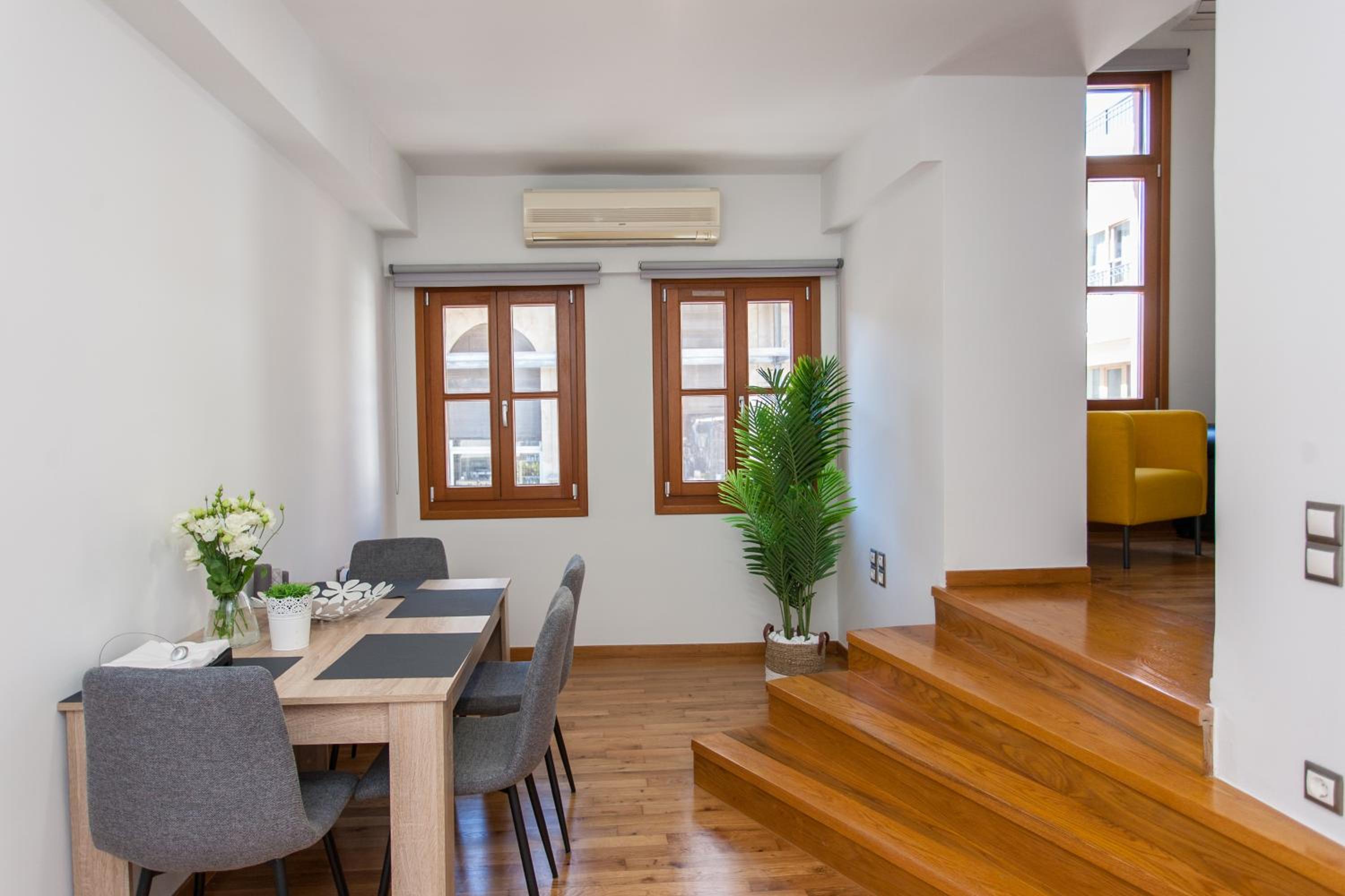 Agora Suites