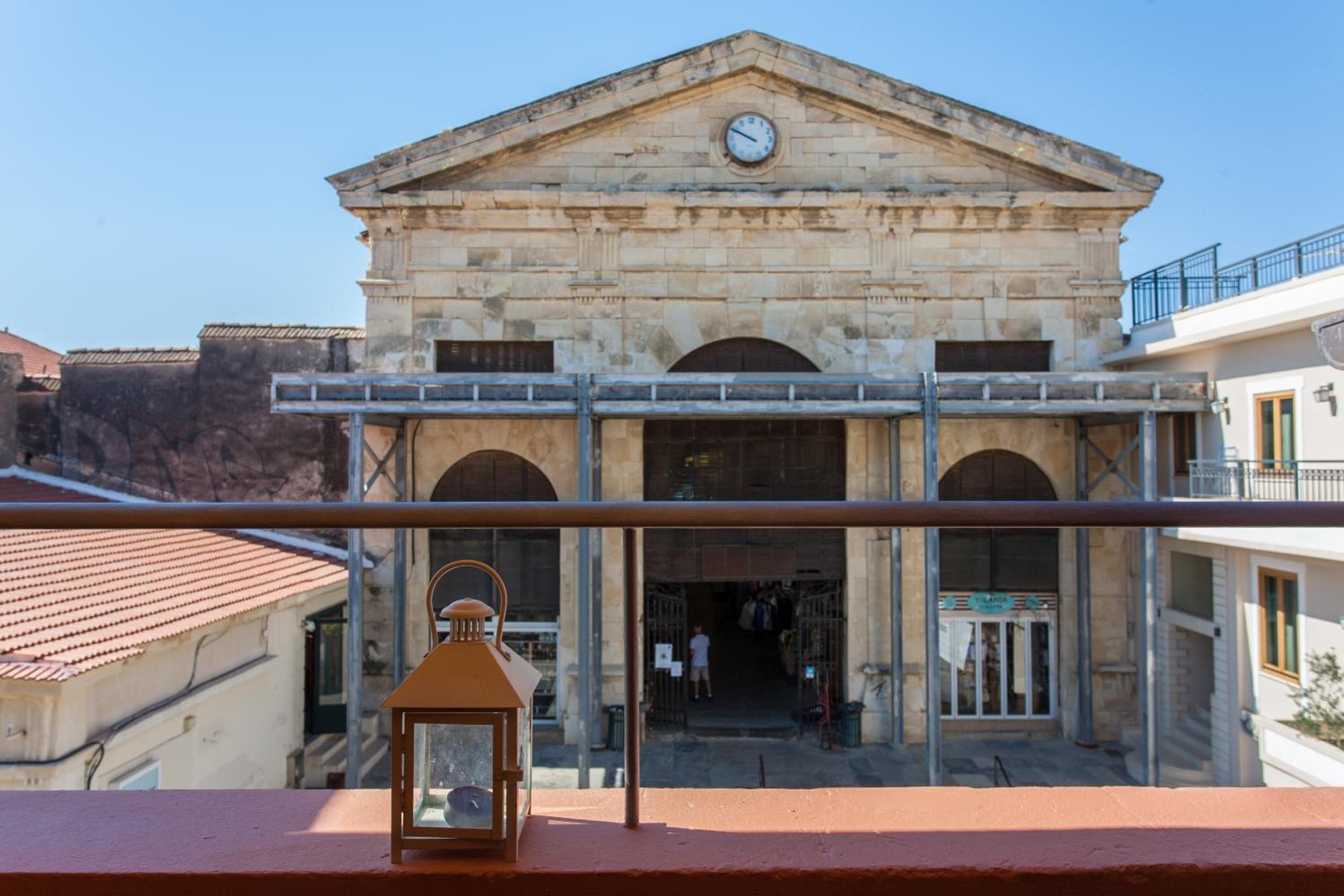 Agora Suites