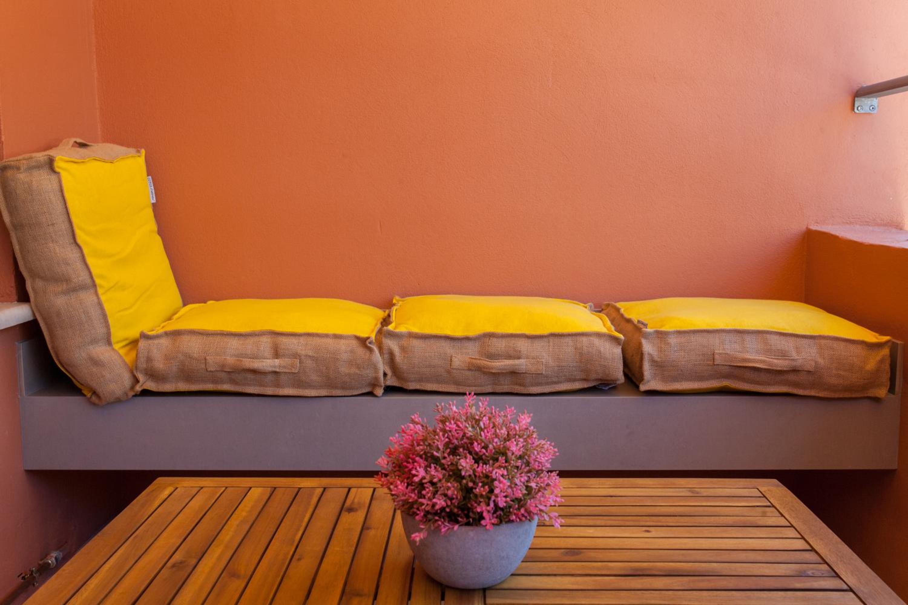 Agora Suites