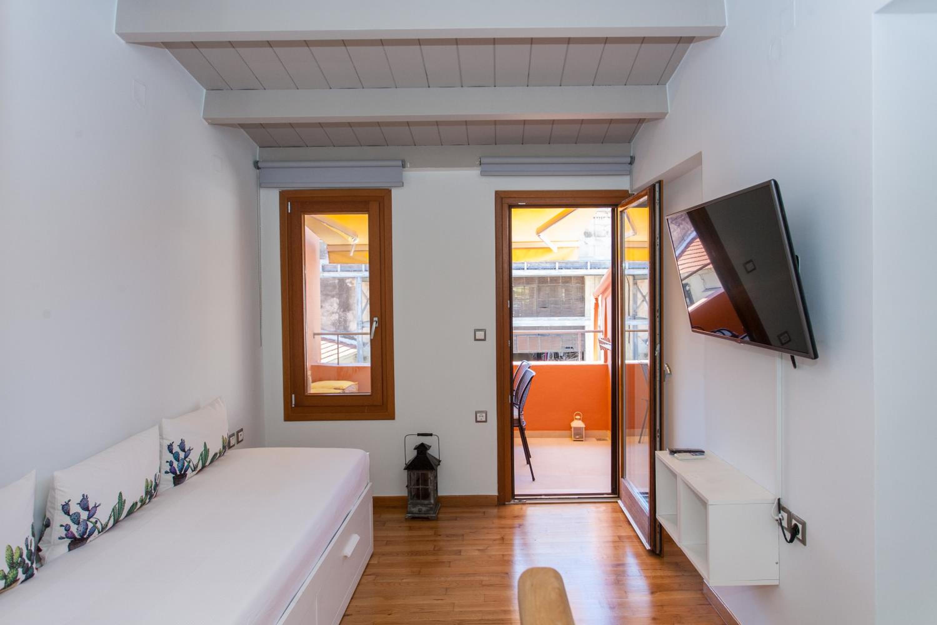 Agora Suites