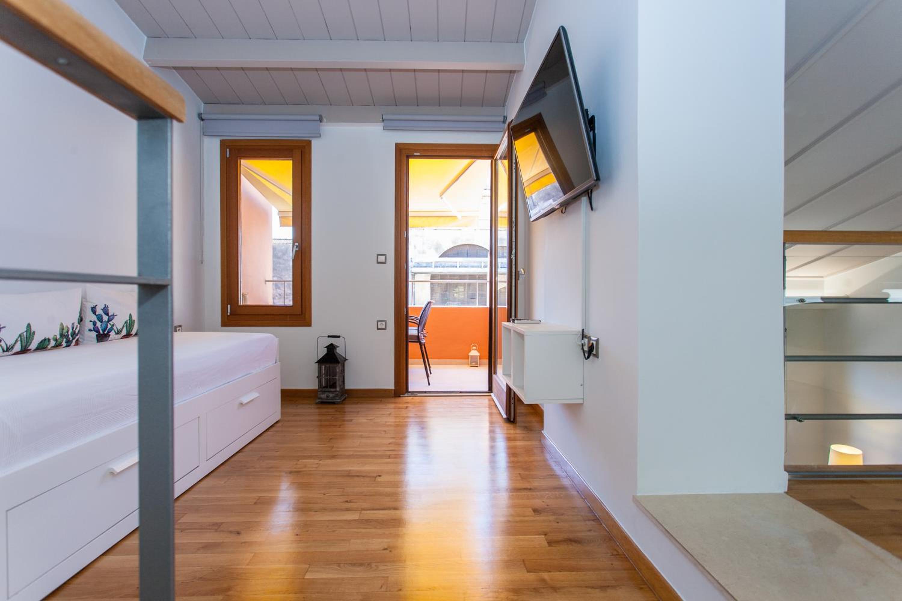 Agora Suites