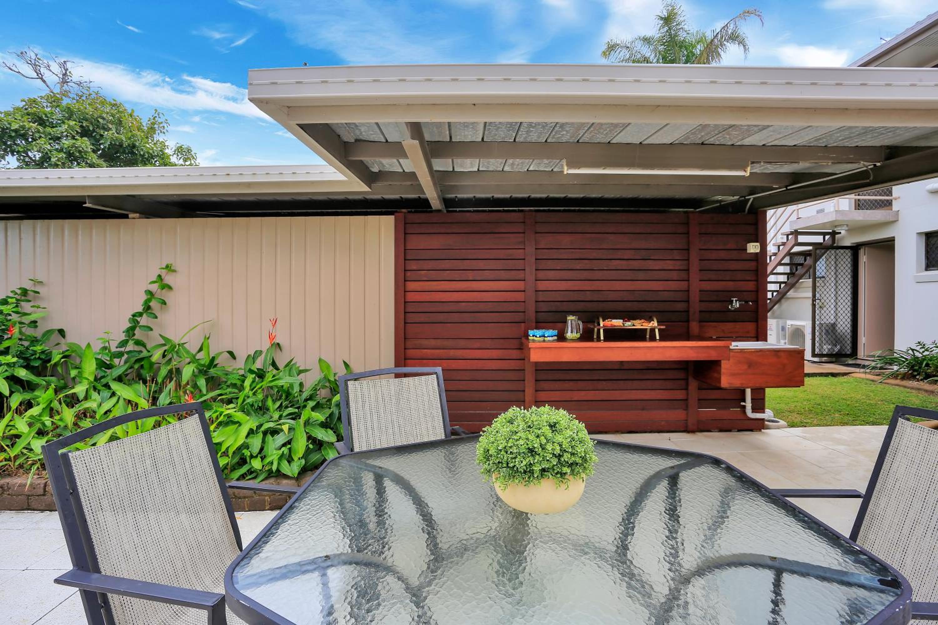 Nautilus Beachside Apartments