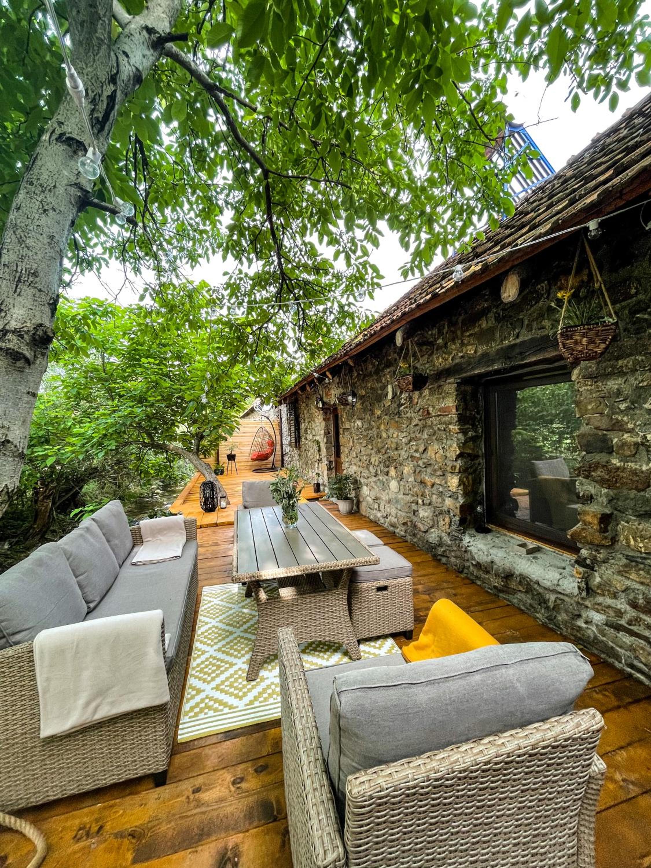 The Hunter House view 3