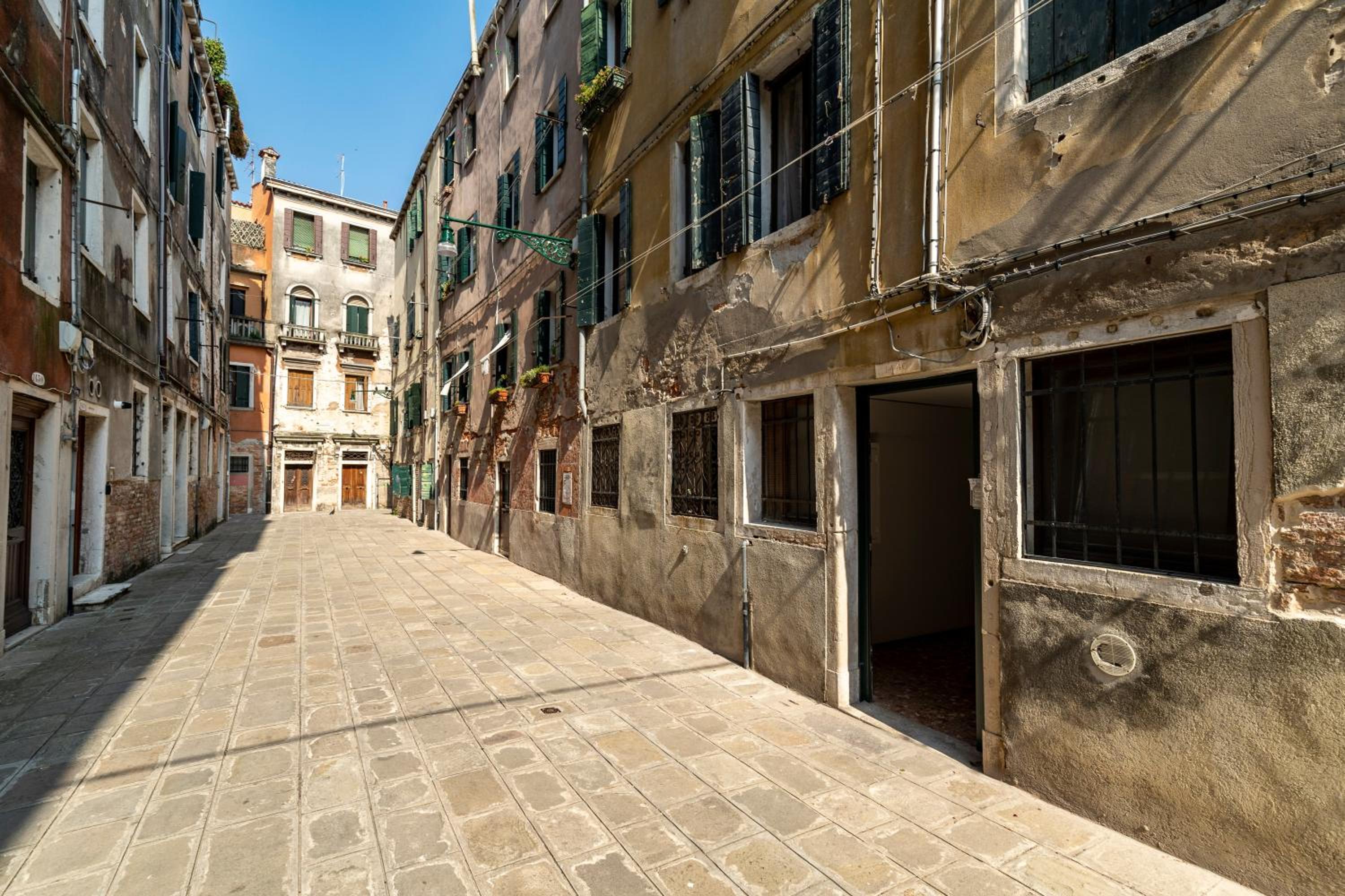 San Giacomo Pied-A-Terre House by Wonderful Italy