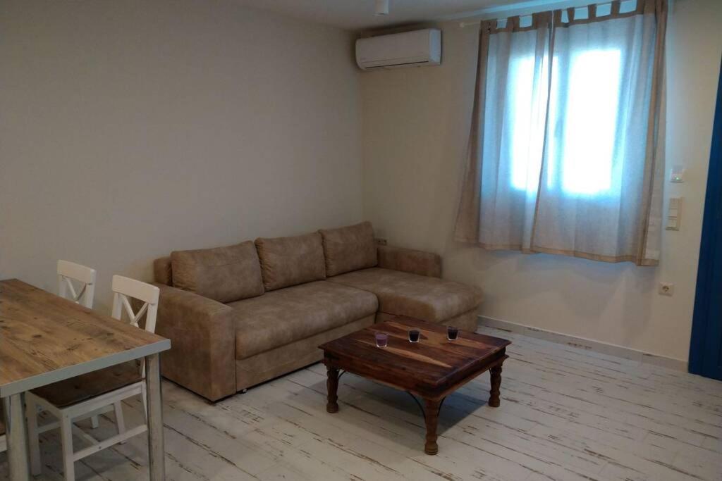 Home Melina view 5