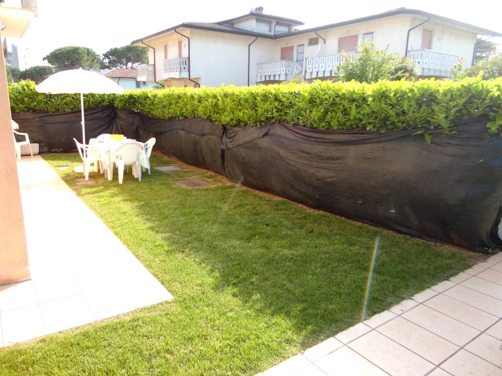 Stunning villa with private garden - Beahost