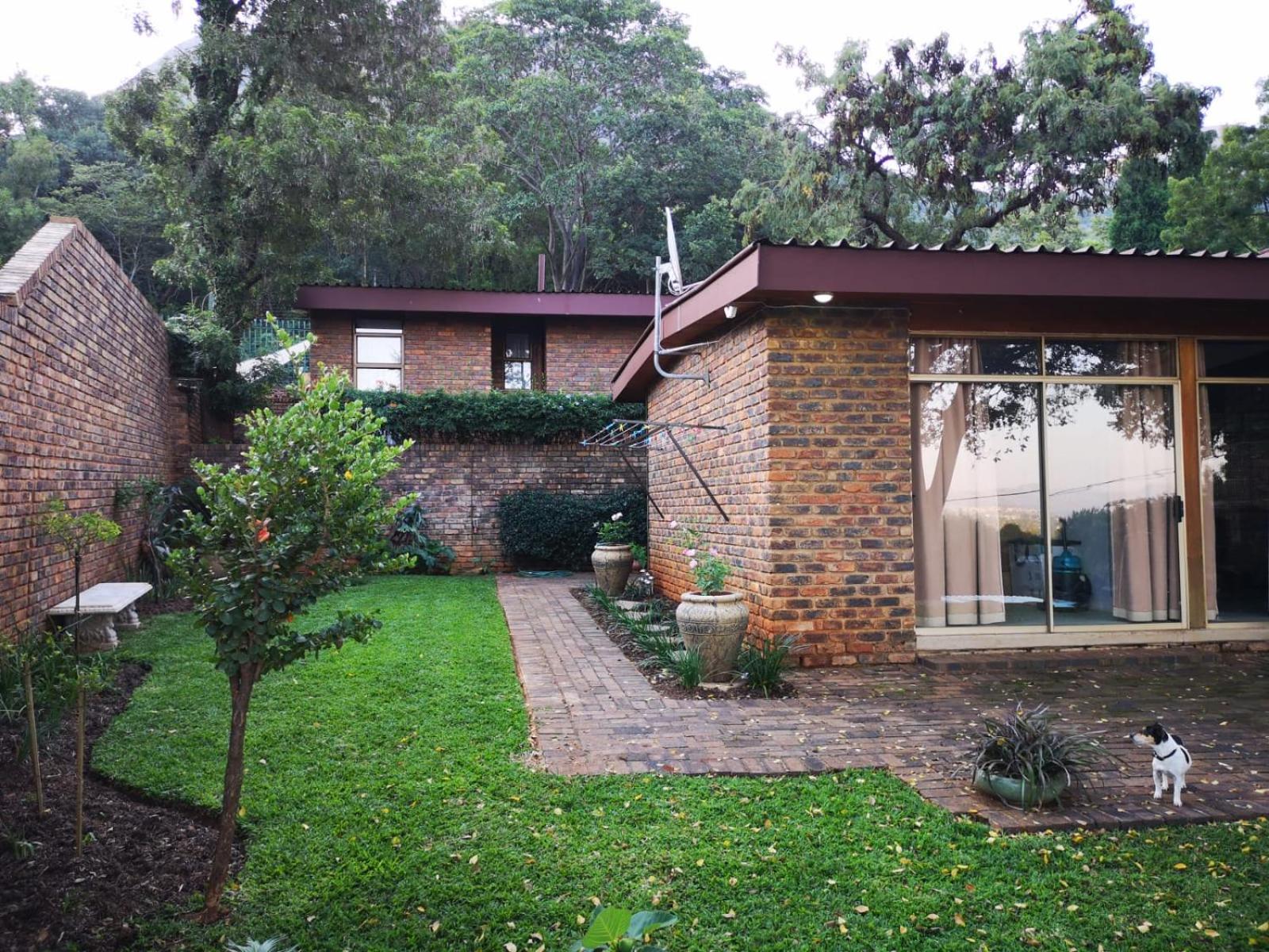 Mia Hills guest house view 4