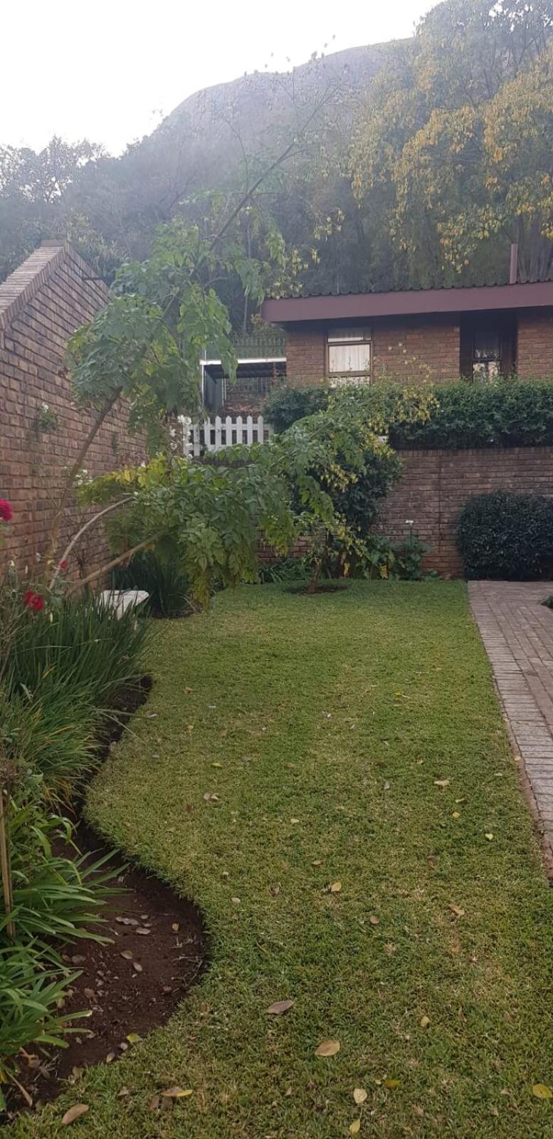 Mia Hills guest house view 2