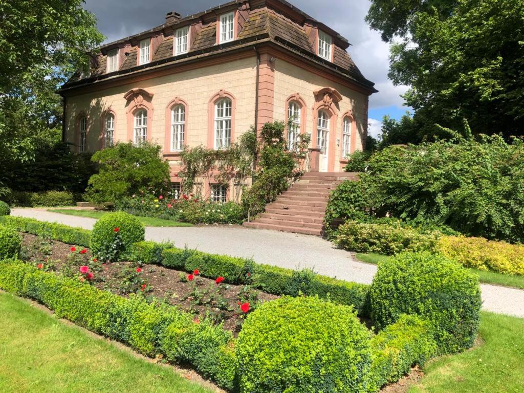 Teehaus im Schlosspark Weltkulturerbe Corvey view 2